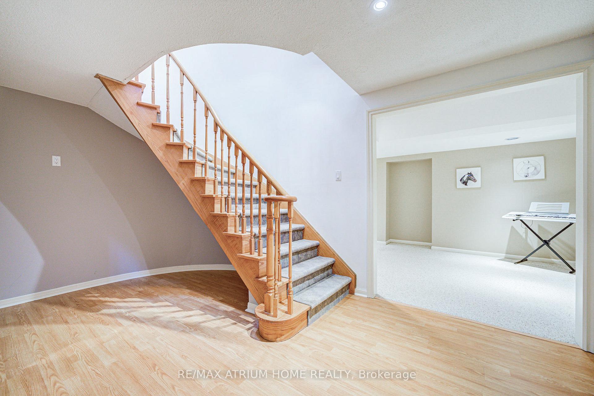 Photo 41 of 41 Kimbergate Way, Vaughan, Brownridge — HOMEH