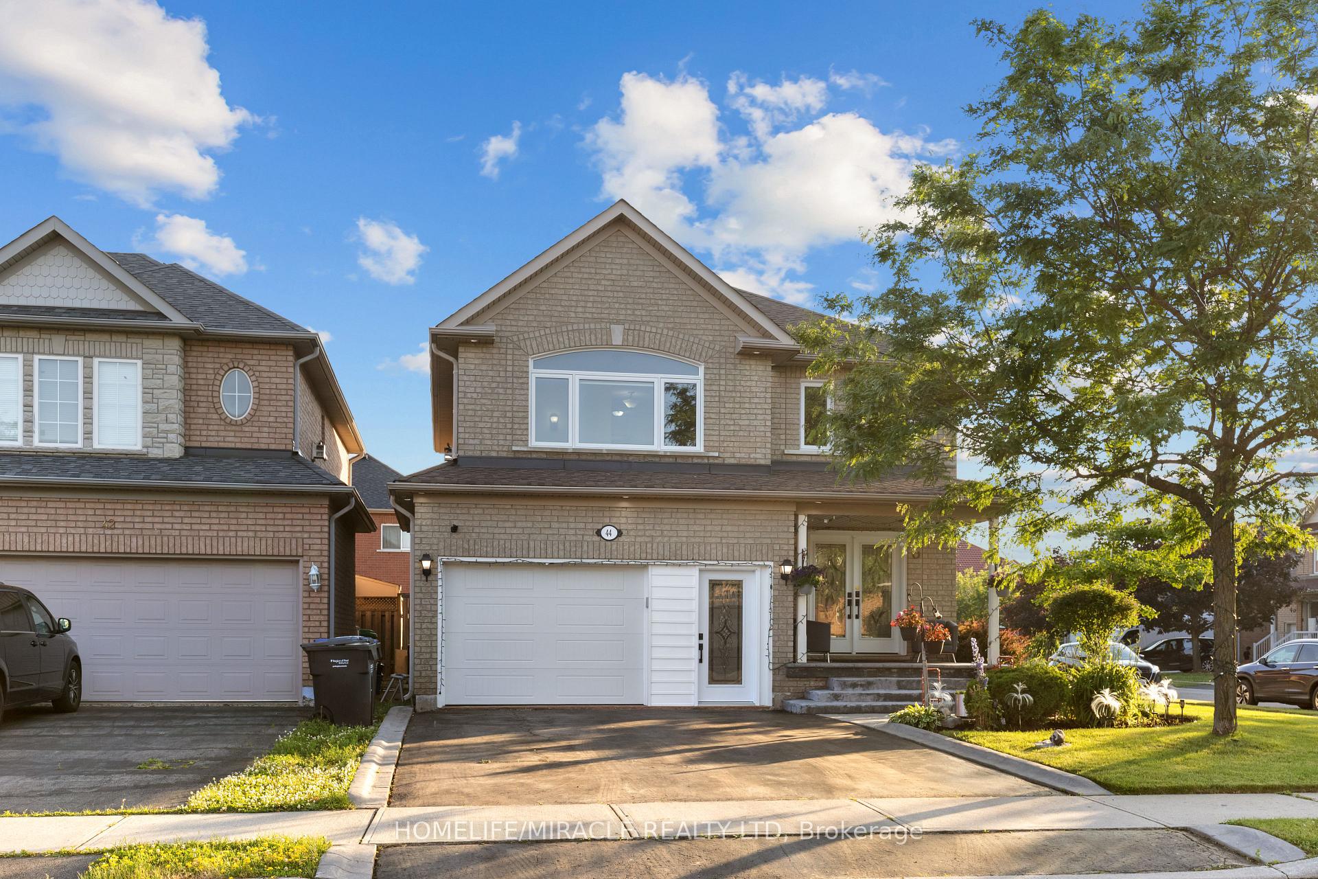 Photo 14 of 44 Newark Way, Brampton, Fletcher's Meadow — HOMEH
