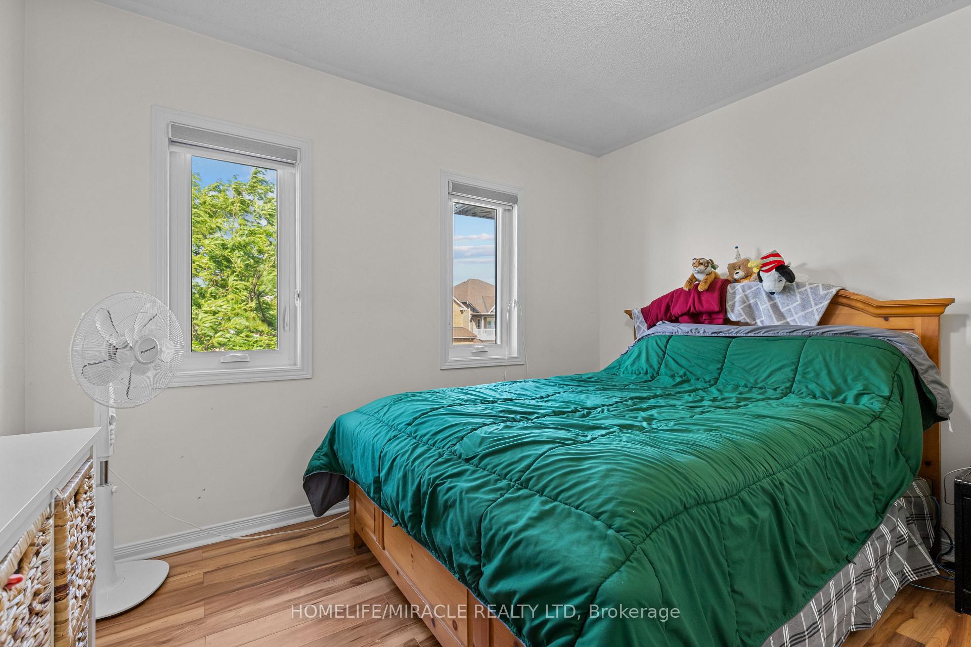Photo 31 of 44 Newark Way, Brampton, Fletcher's Meadow — HOMEH