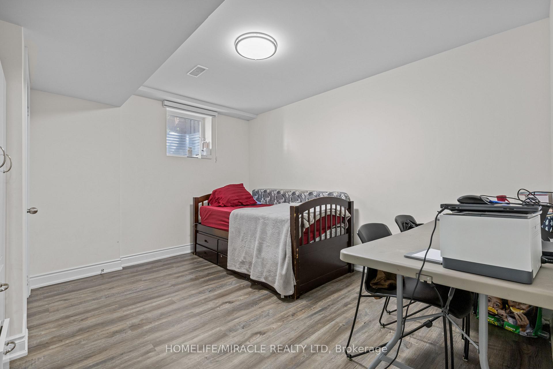 Photo 44 of 44 Newark Way, Brampton, Fletcher's Meadow — HOMEH