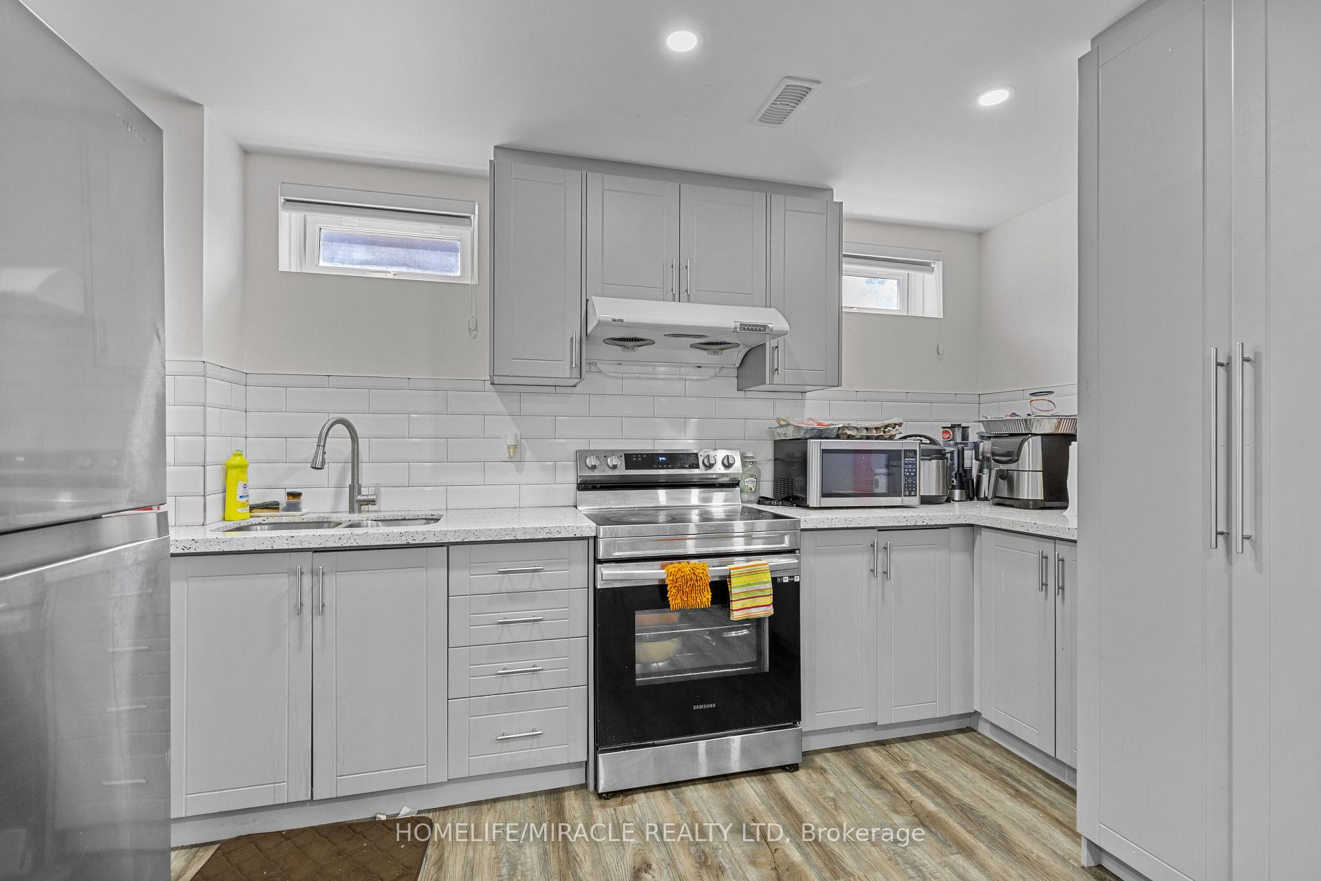 Photo 47 of 44 Newark Way, Brampton, Fletcher's Meadow — HOMEH