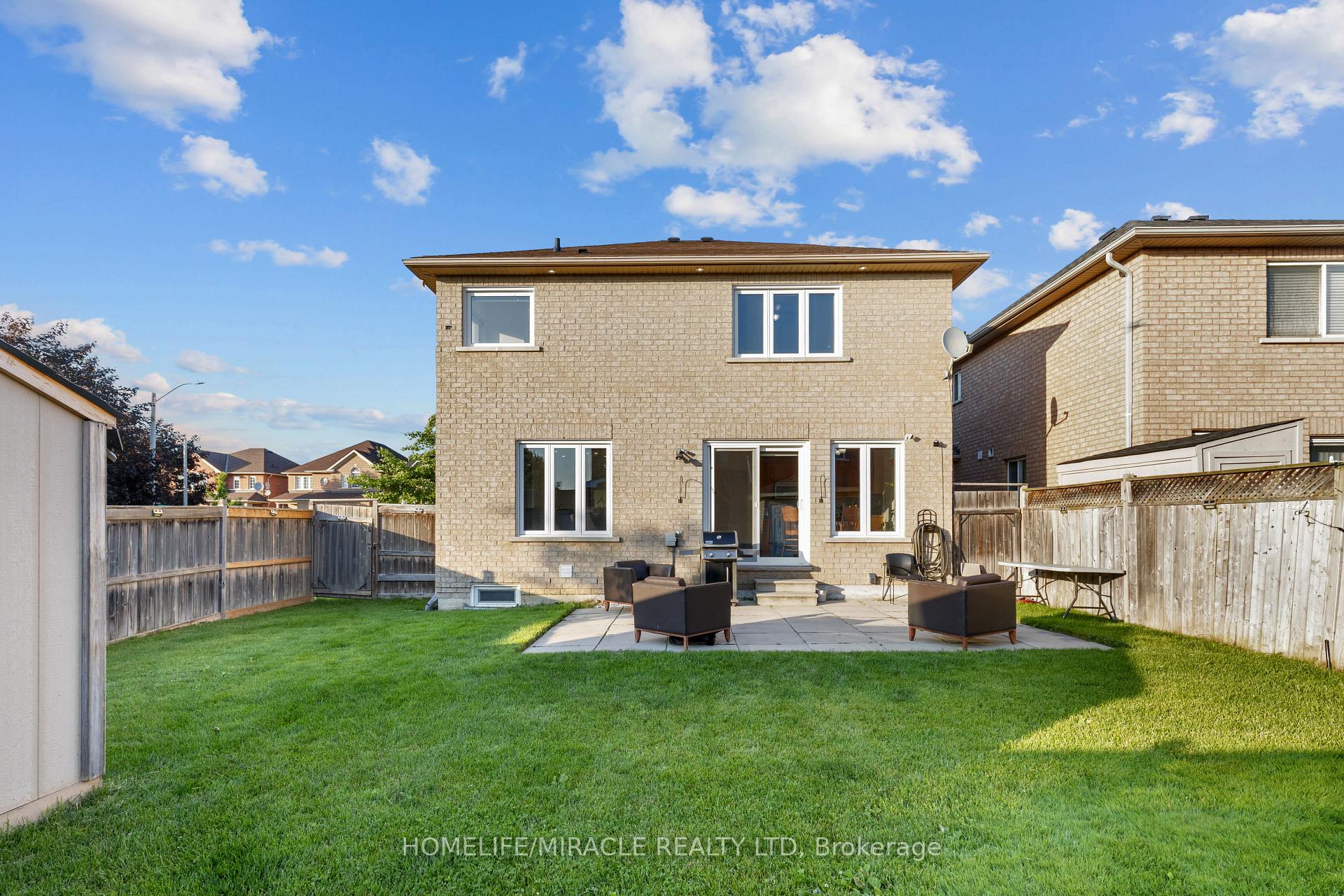 Photo 48 of 44 Newark Way, Brampton, Fletcher's Meadow — HOMEH