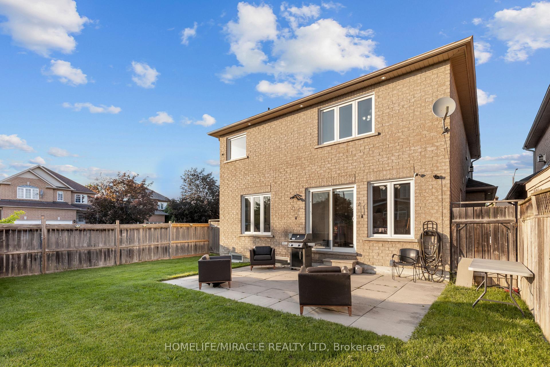 Photo 49 of 44 Newark Way, Brampton, Fletcher's Meadow — HOMEH