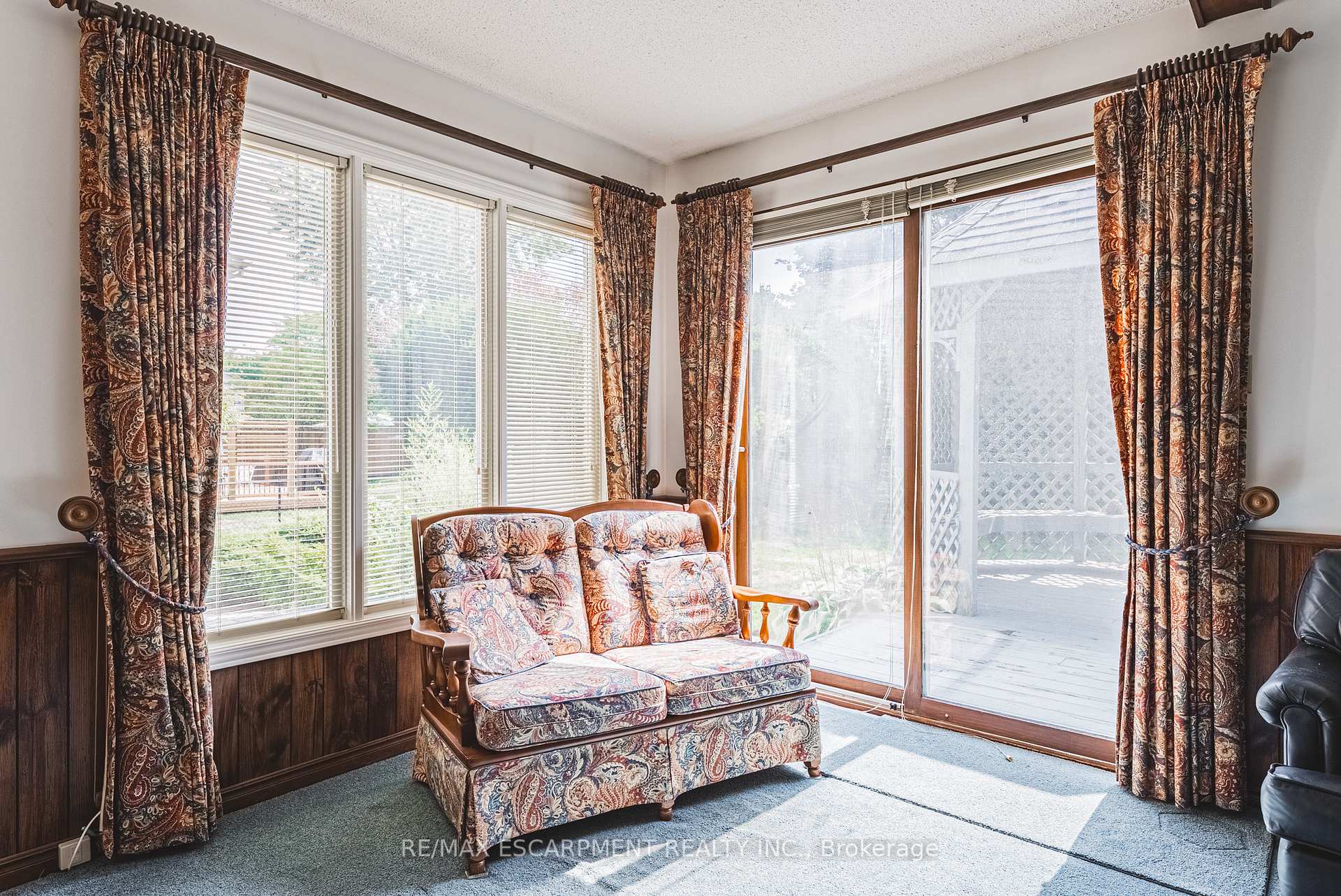 Photo 22 of 140 Amberly Boulevard, Hamilton, Ancaster — HOMEH