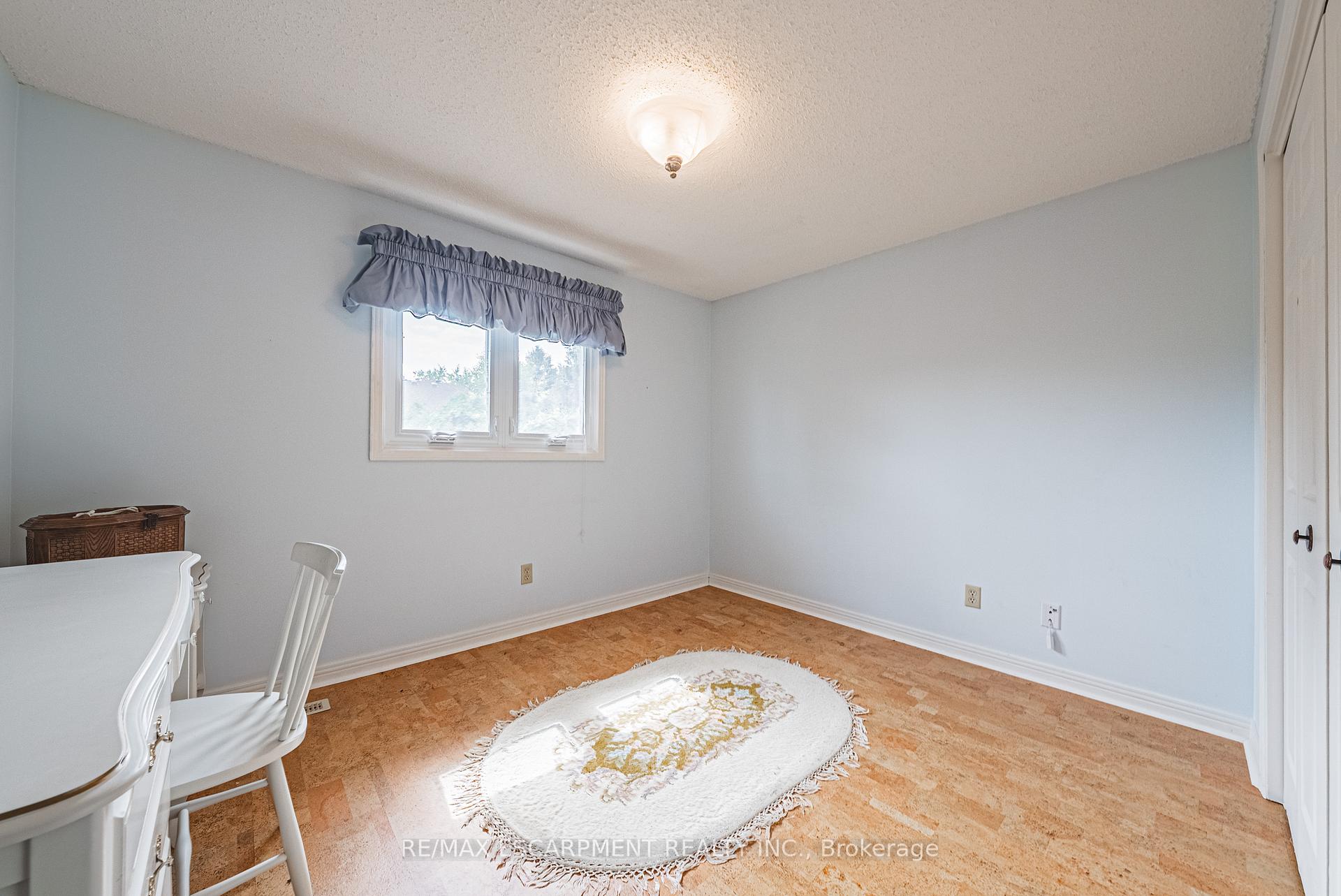 Photo 30 of 140 Amberly Boulevard, Hamilton, Ancaster — HOMEH