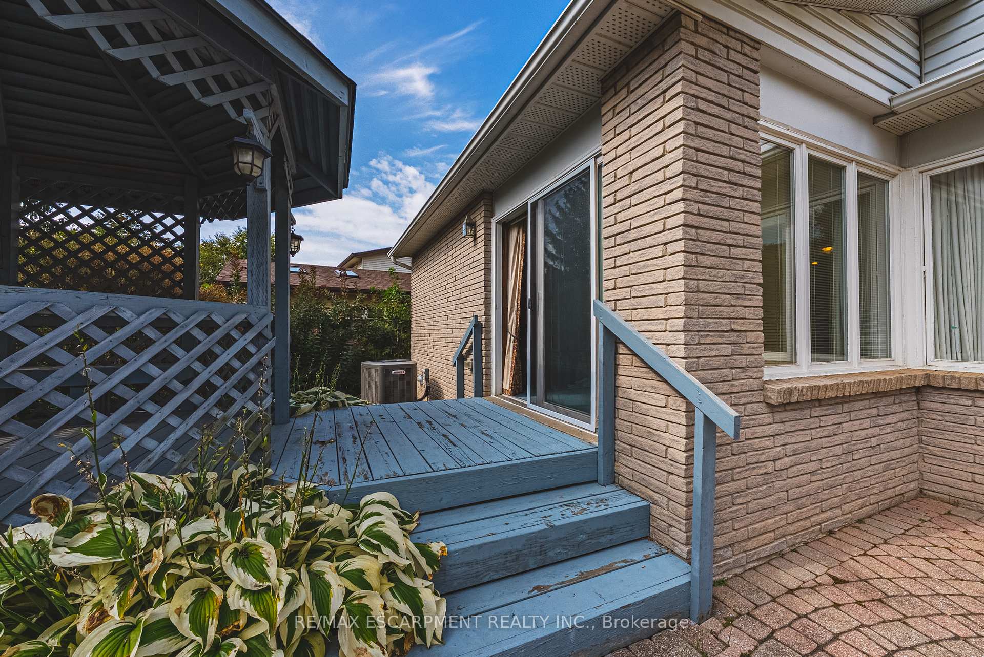 Photo 41 of 140 Amberly Boulevard, Hamilton, Ancaster — HOMEH