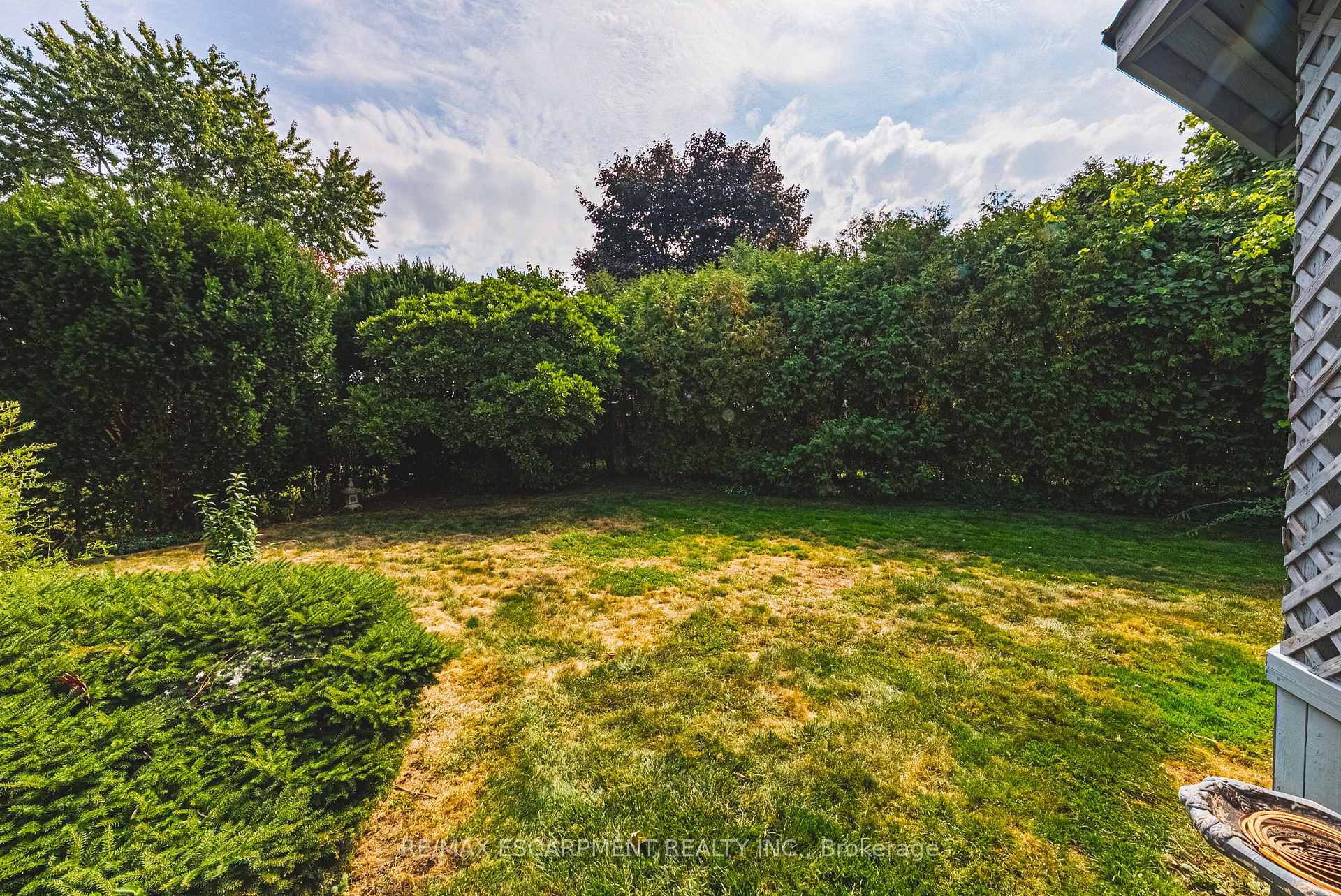 Photo 45 of 140 Amberly Boulevard, Hamilton, Ancaster — HOMEH