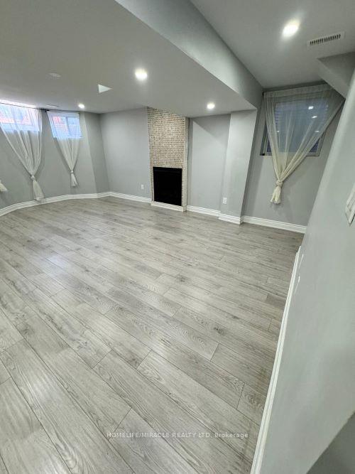 Photo 15 of Unit Bsmt, 14 Covebank Crescent, Brampton, Bram East — HOMEH