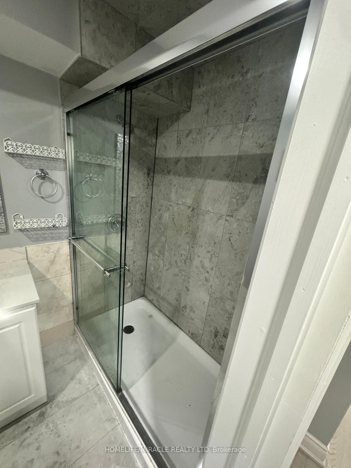 Photo 16 of Unit Bsmt, 14 Covebank Crescent, Brampton, Bram East — HOMEH