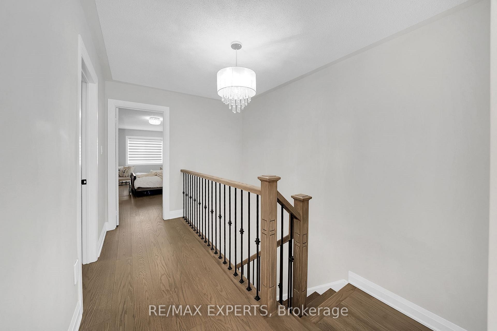Photo 12 of 66 Lodgeway Drive, Vaughan, Rural Vaughan — HOMEH