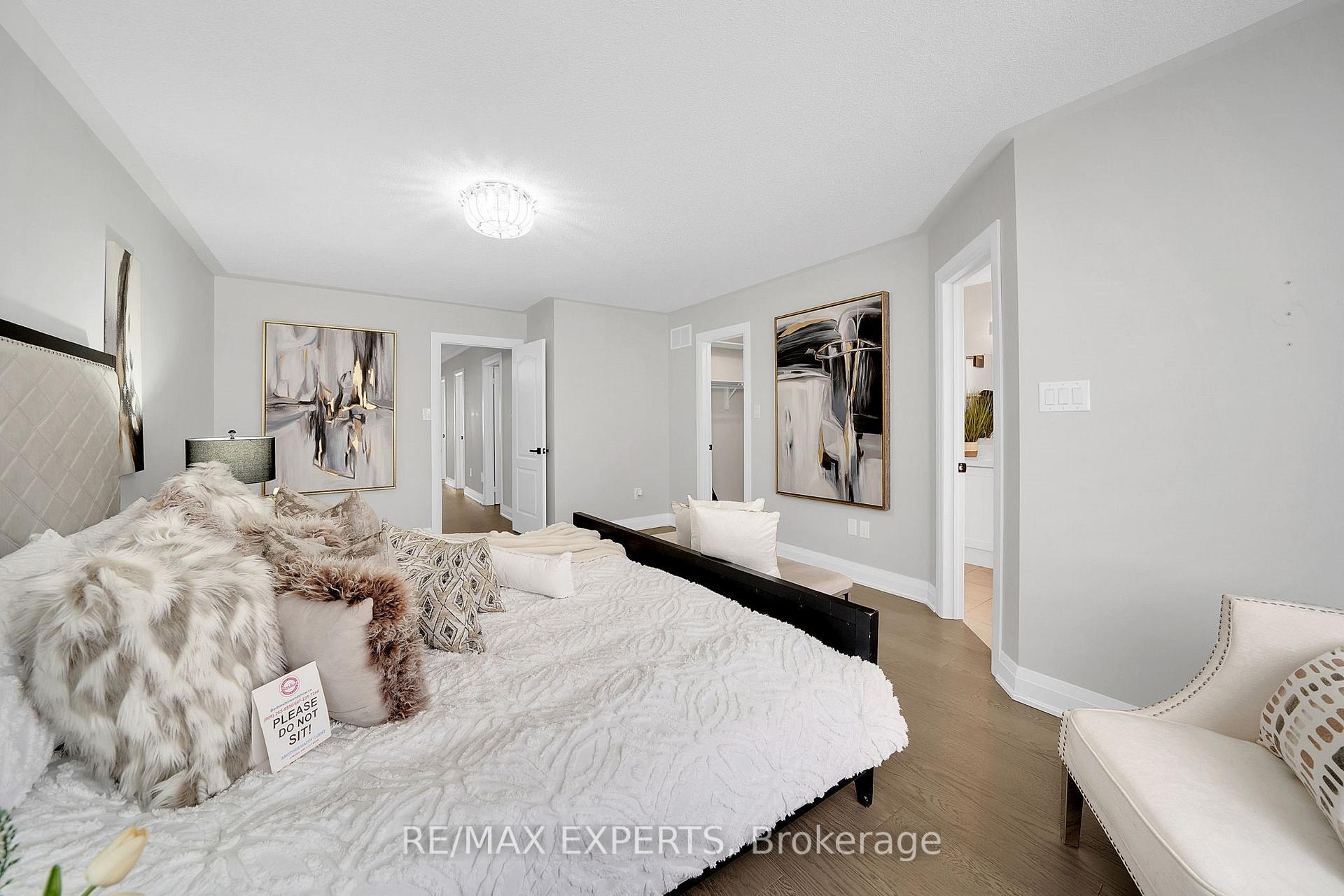 Photo 13 of 66 Lodgeway Drive, Vaughan, Rural Vaughan — HOMEH