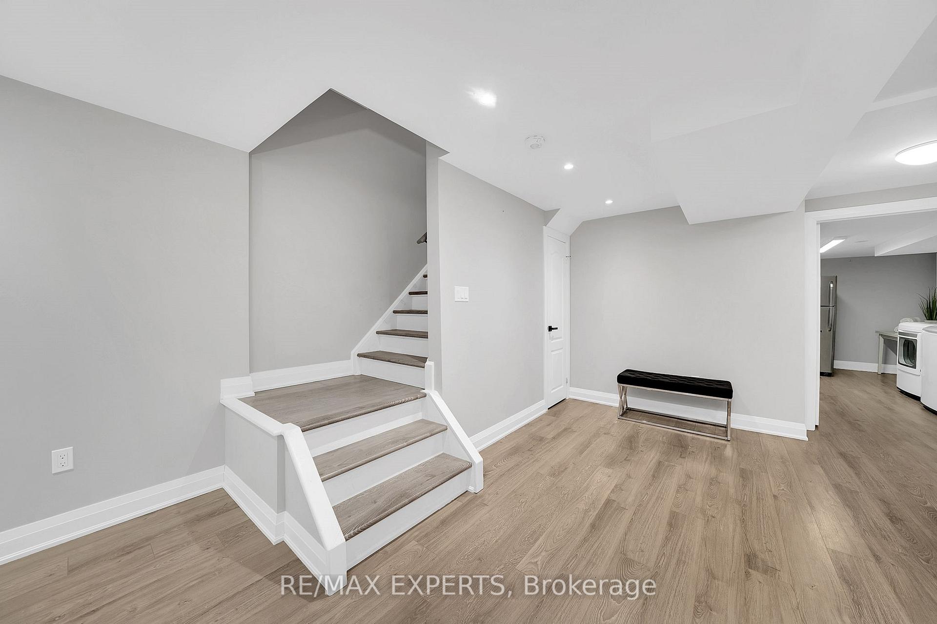 Photo 20 of 66 Lodgeway Drive, Vaughan, Rural Vaughan — HOMEH