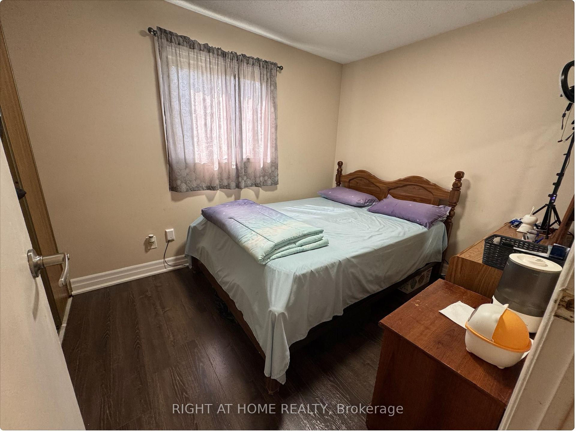Photo 12 of Unit Upper, 8 Pluto Drive, Brampton, Madoc — HOMEH