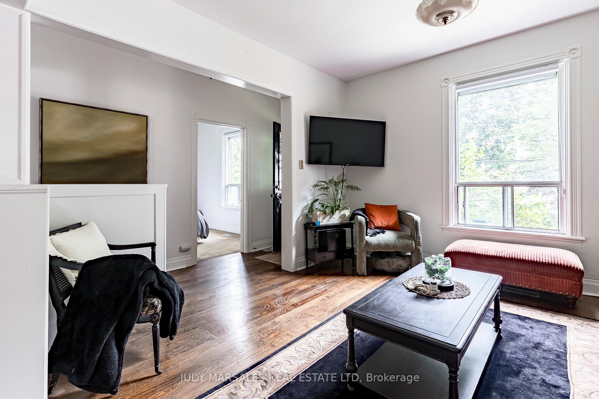 Photo 5 of 245 Hillcrest Avenue, Hamilton, Kirkendall — HOMEH