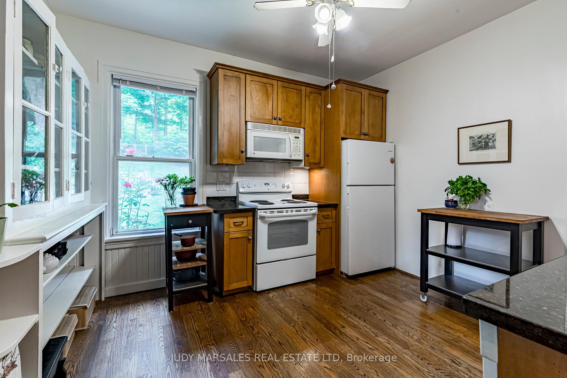 Photo 12 of 245 Hillcrest Avenue, Hamilton, Kirkendall — HOMEH