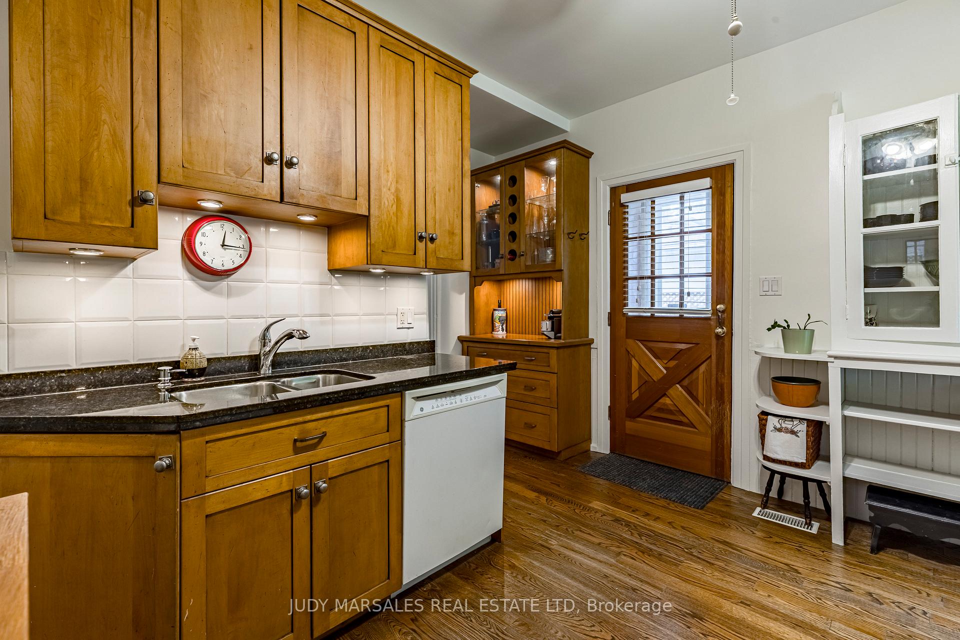 Photo 16 of 245 Hillcrest Avenue, Hamilton, Kirkendall — HOMEH