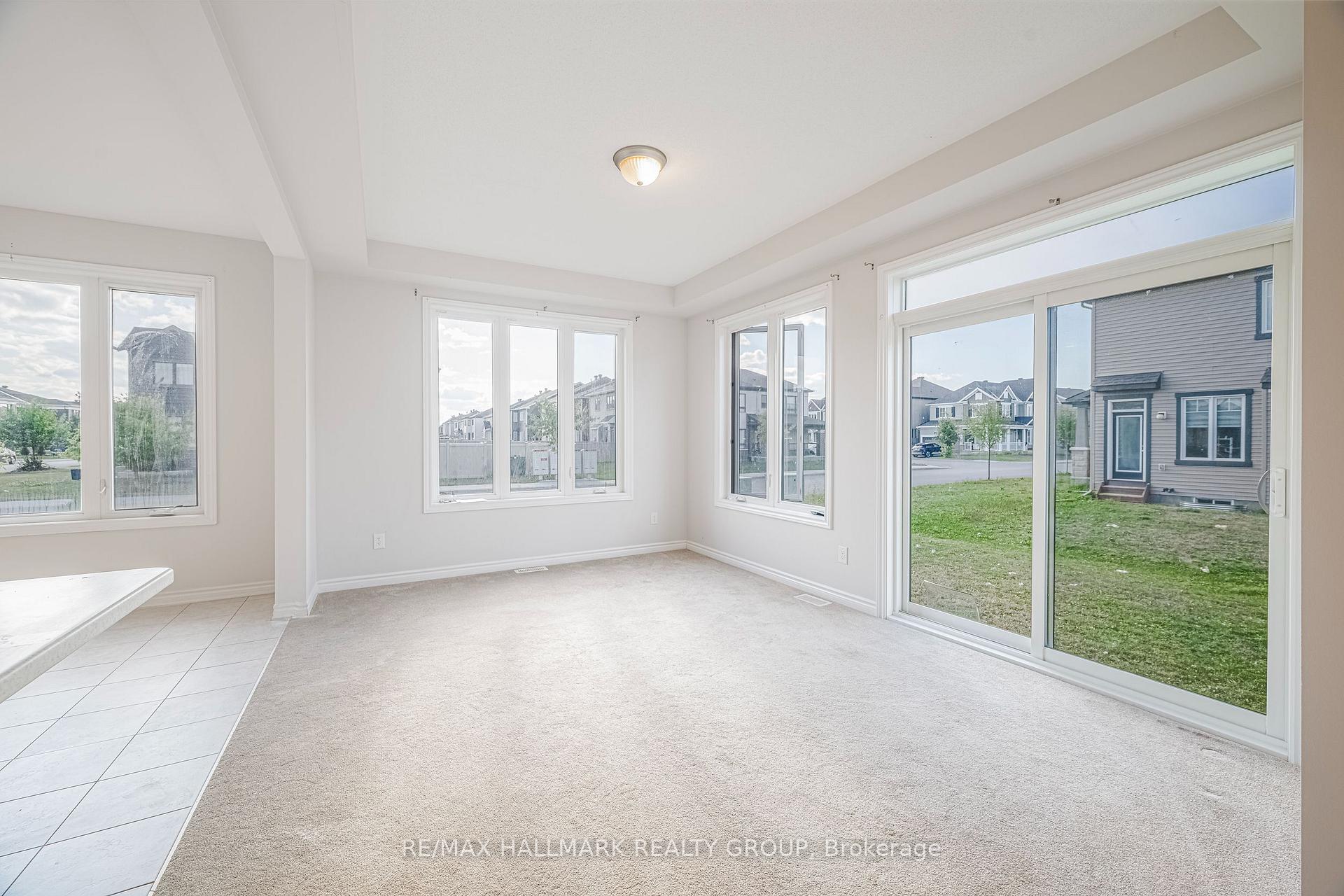 Photo 14 of 2307 Watercolours Way, Ottawa, Barrhaven - Half Moon Bay — HOMEH