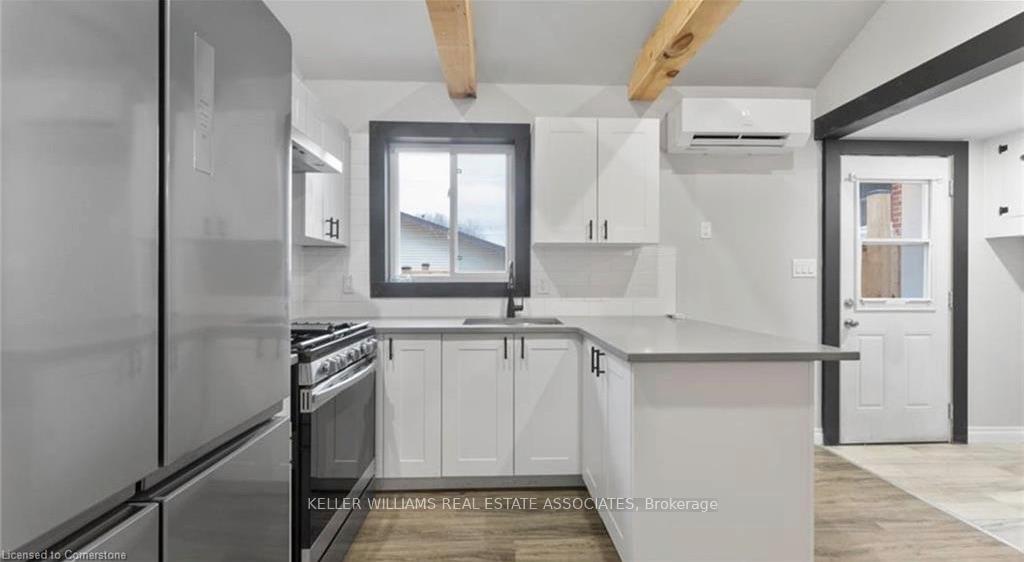 Photo 4 of Unit 3, 176 North Park Street, Brant, Brantford Twp — HOMEH