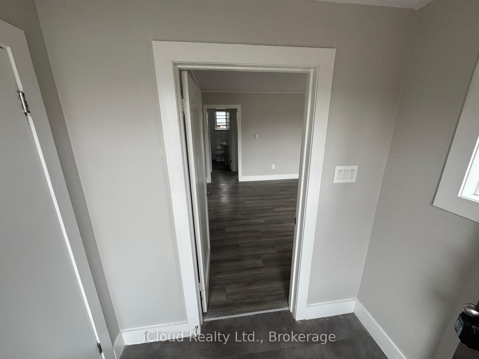 Photo 9 of Unit 2, 1 Henderson Avenue, Brampton, Downtown Brampton — HOMEH