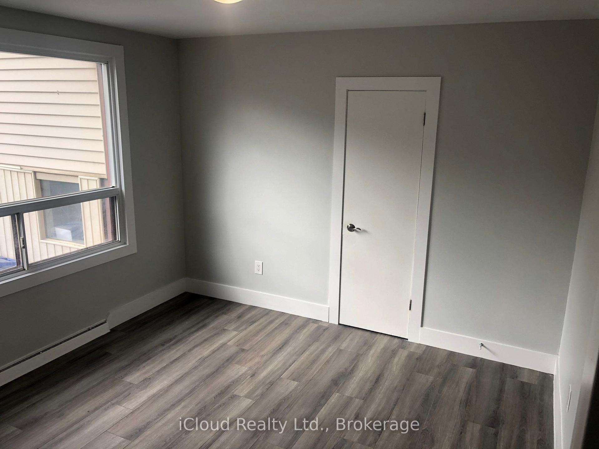 Photo 12 of Unit 2, 1 Henderson Avenue, Brampton, Downtown Brampton — HOMEH