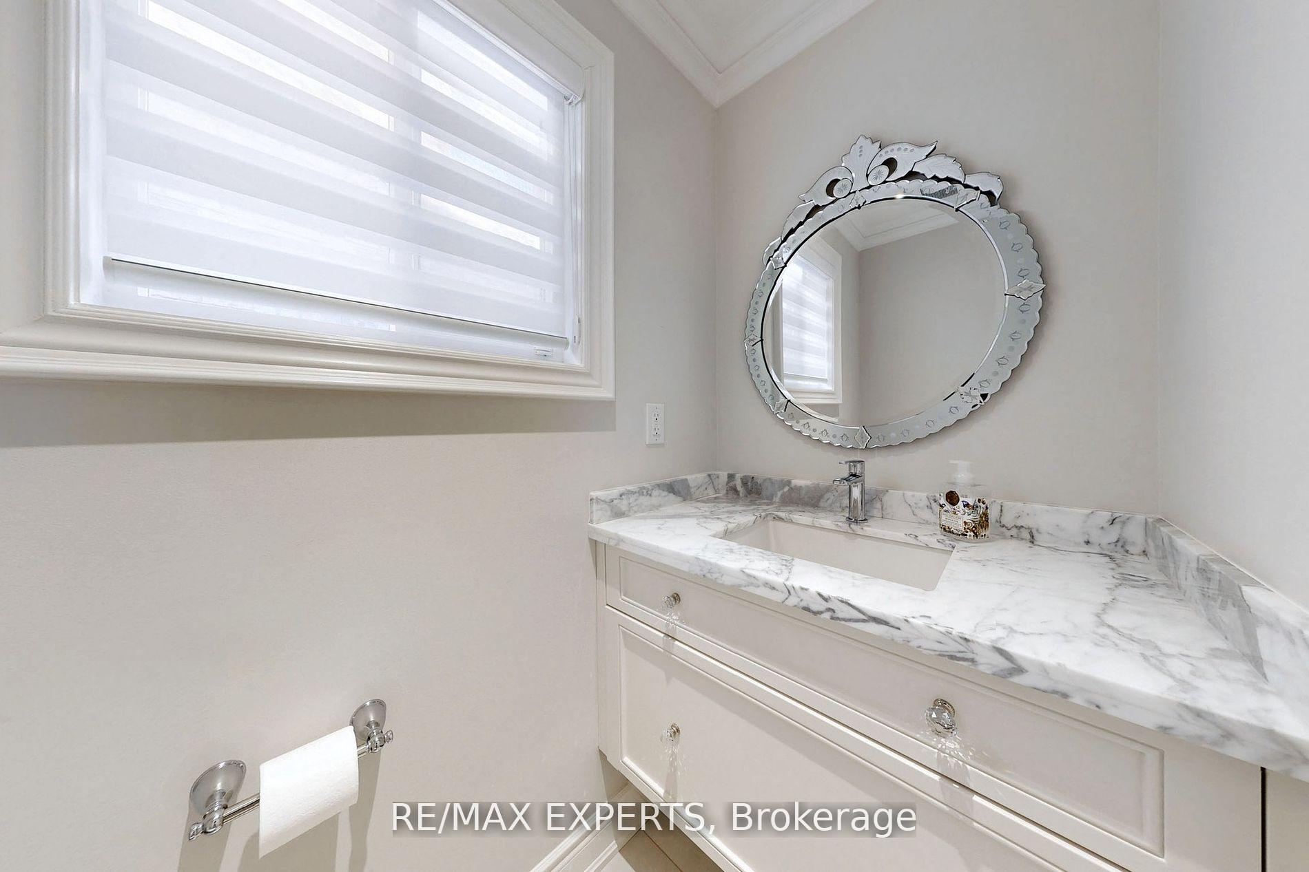 Photo 8 of 21 Twin Hills Crescent, Vaughan, Vellore Village — HOMEH