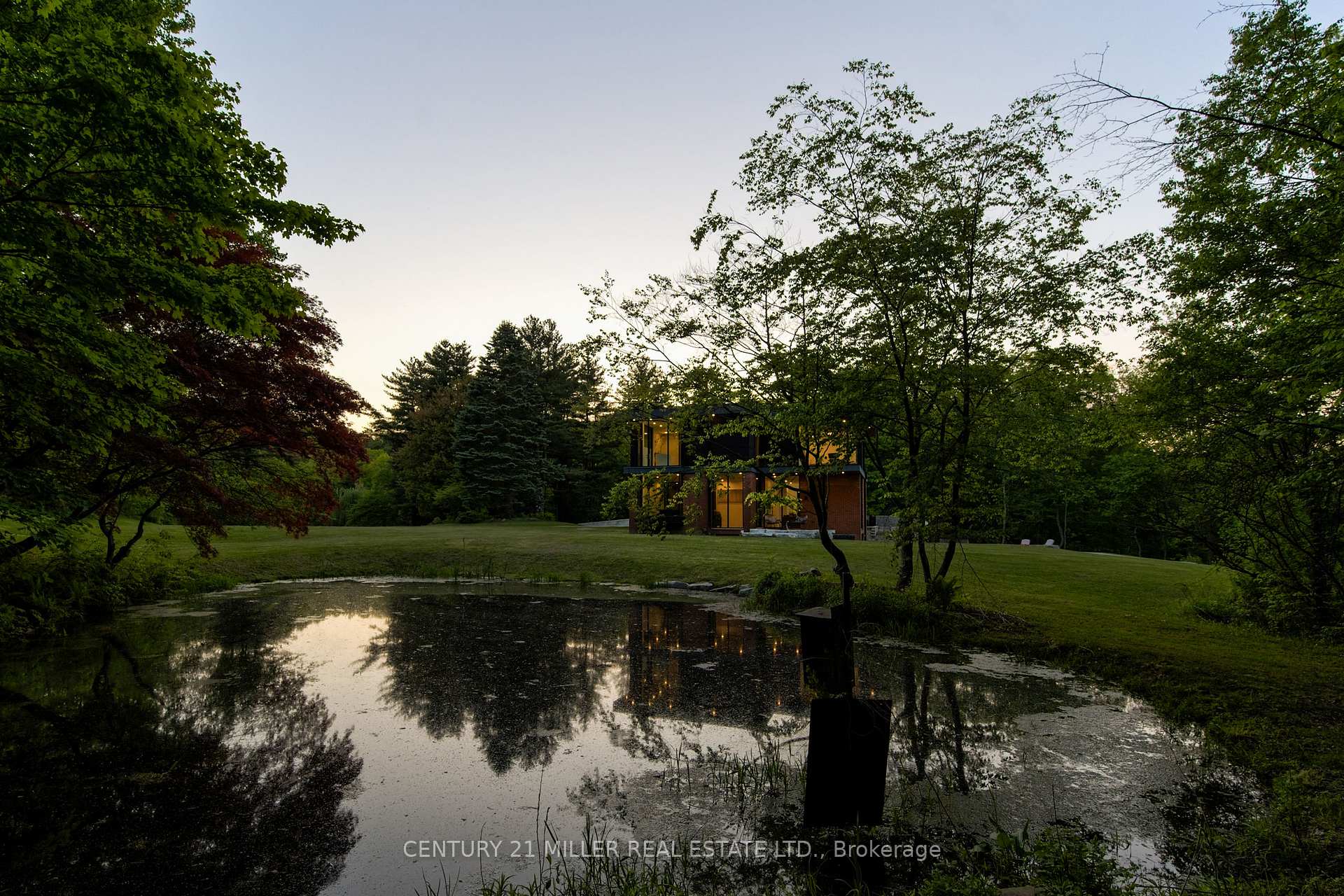 Photo 39 of 140 Gravel Pit Road, Hamilton, Rural Ancaster — HOMEH
