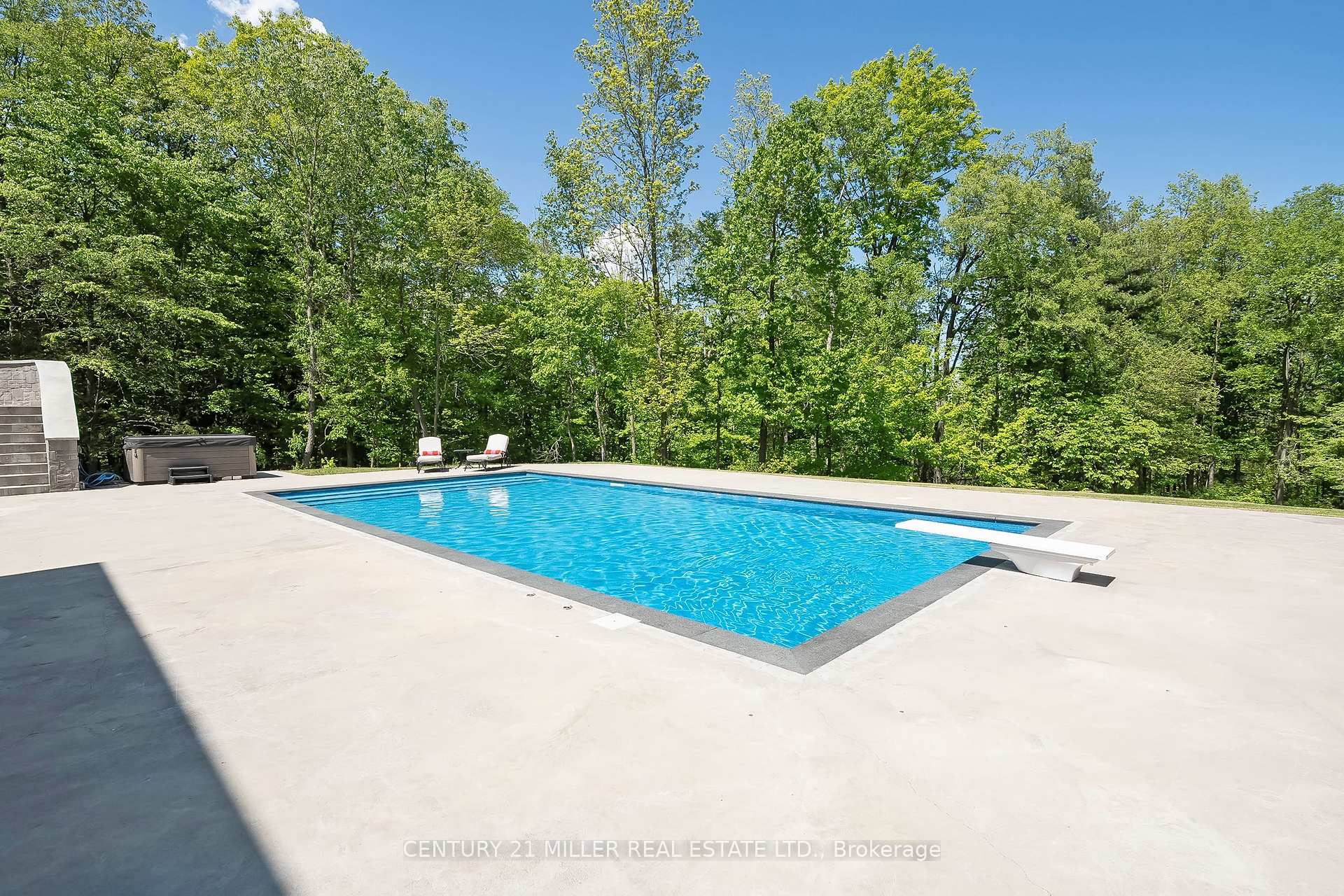 Photo 41 of 140 Gravel Pit Road, Hamilton, Rural Ancaster — HOMEH