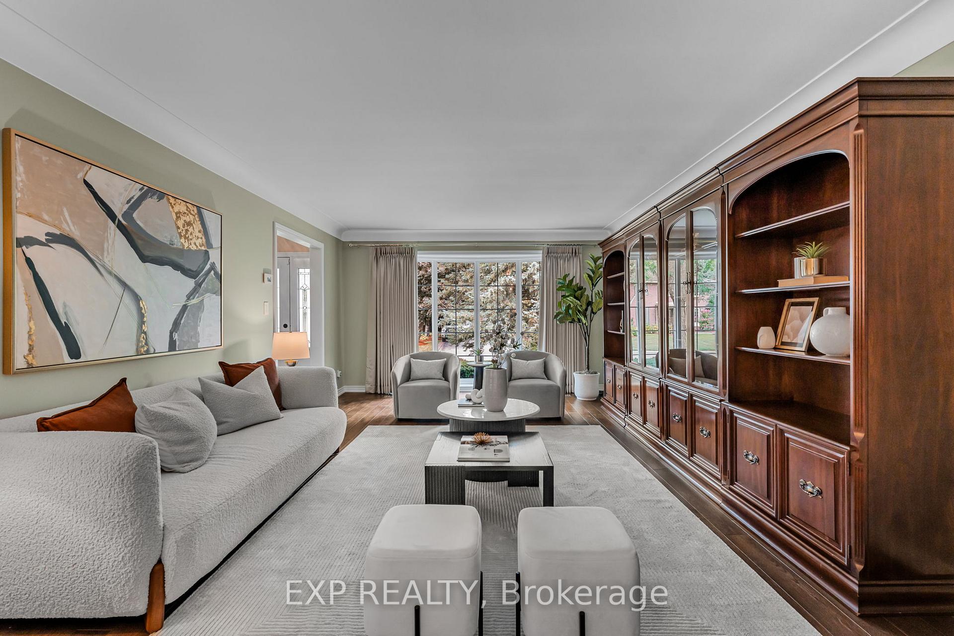 Photo 13 of 158 Broad Leaf Crescent, Hamilton, Ancaster — HOMEH