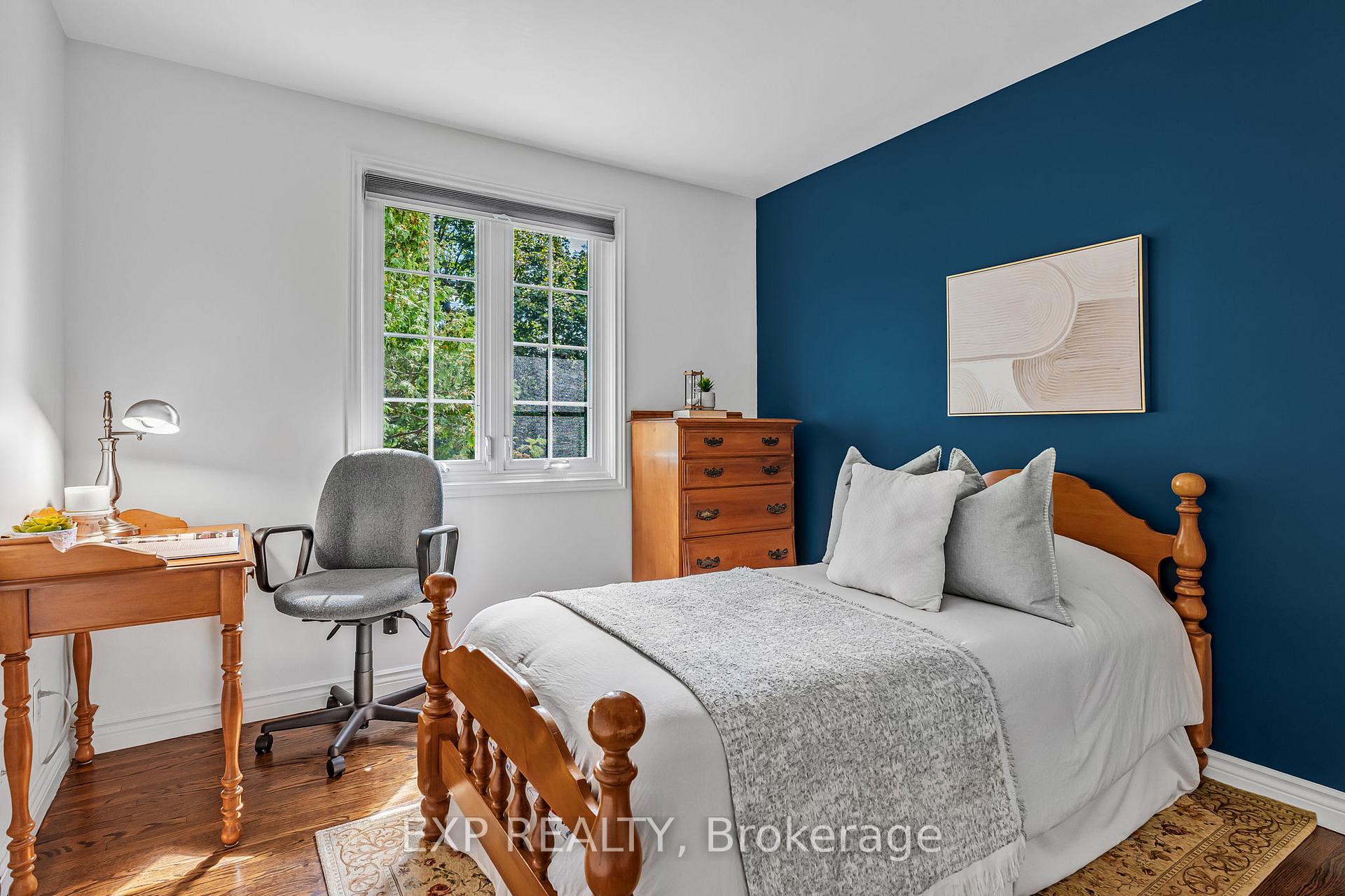 Photo 26 of 158 Broad Leaf Crescent, Hamilton, Ancaster — HOMEH
