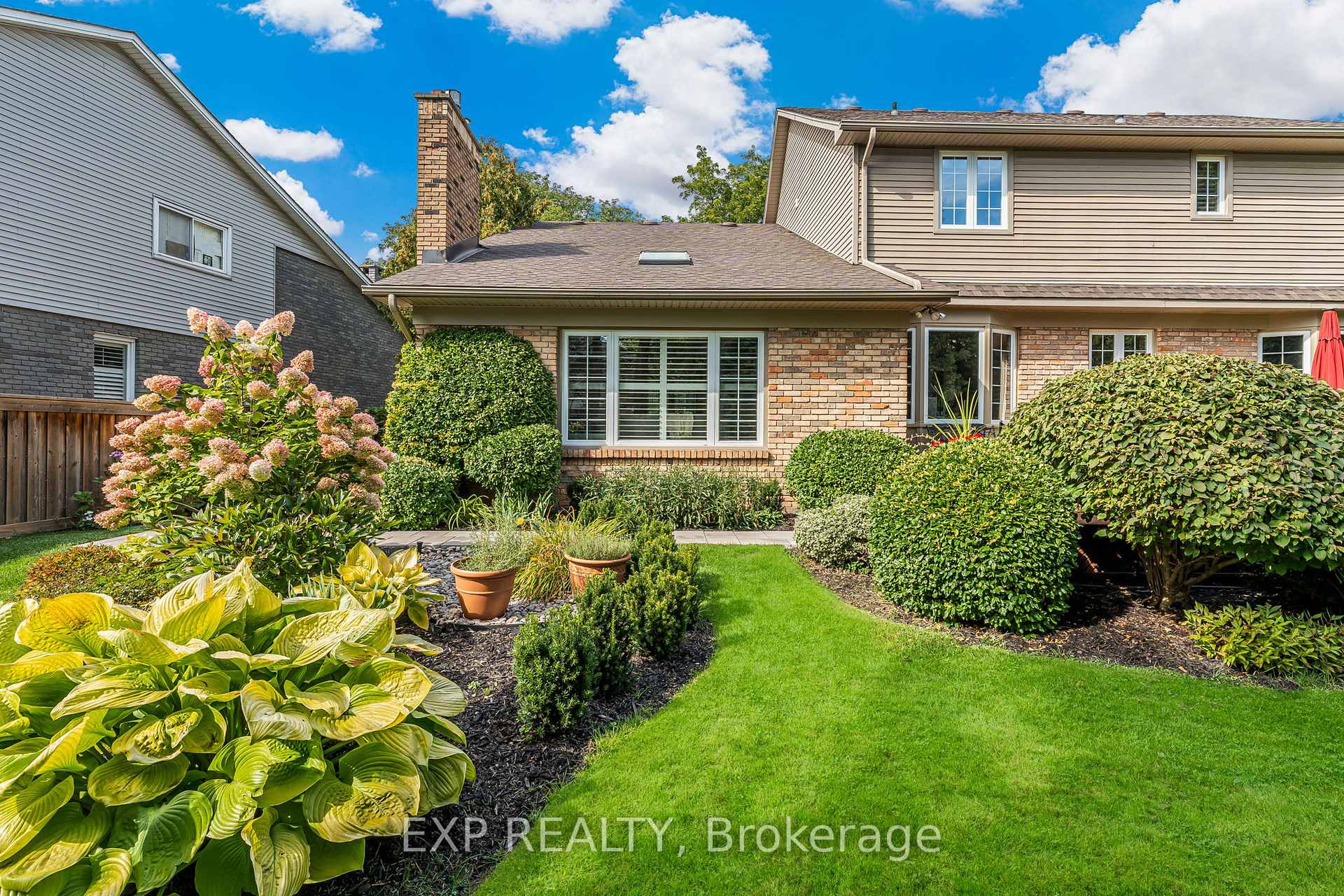 Photo 39 of 158 Broad Leaf Crescent, Hamilton, Ancaster — HOMEH