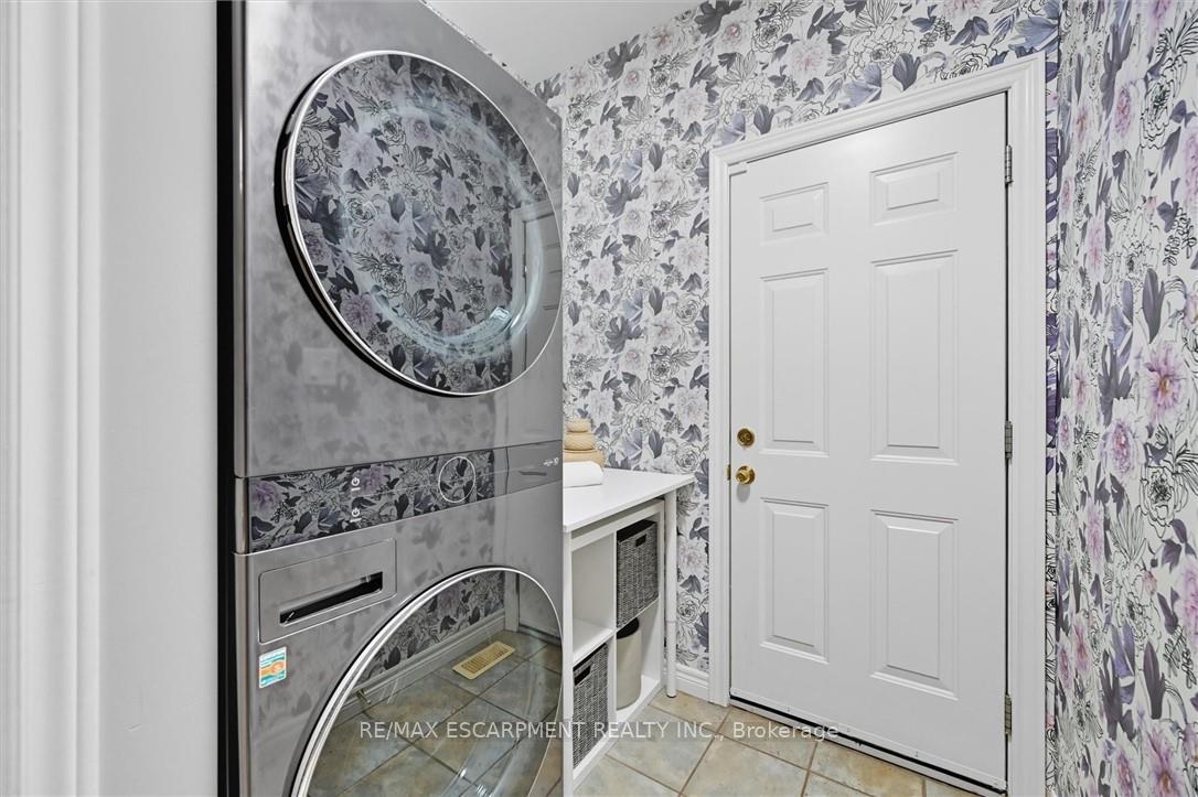 Photo 11 of 120 Amelia Street, Hamilton, Kirkendall — HOMEH