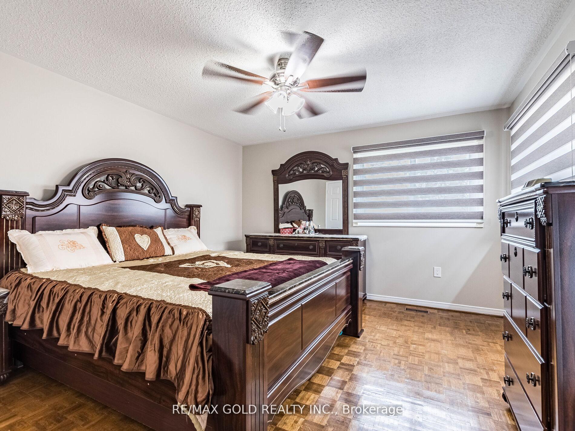 Photo 17 of 14 Kentucky Drive, Brampton, Fletcher's Creek South — HOMEH