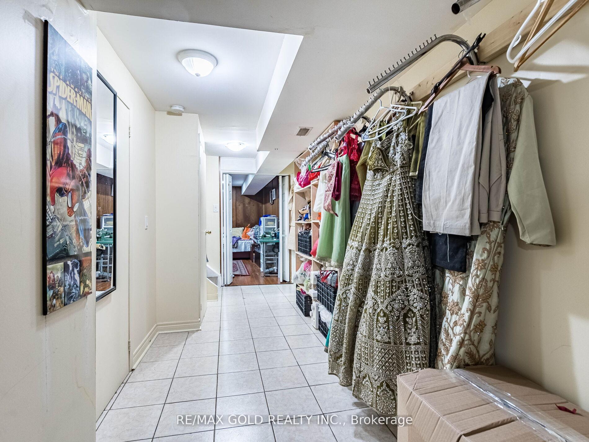 Photo 44 of 14 Kentucky Drive, Brampton, Fletcher's Creek South — HOMEH