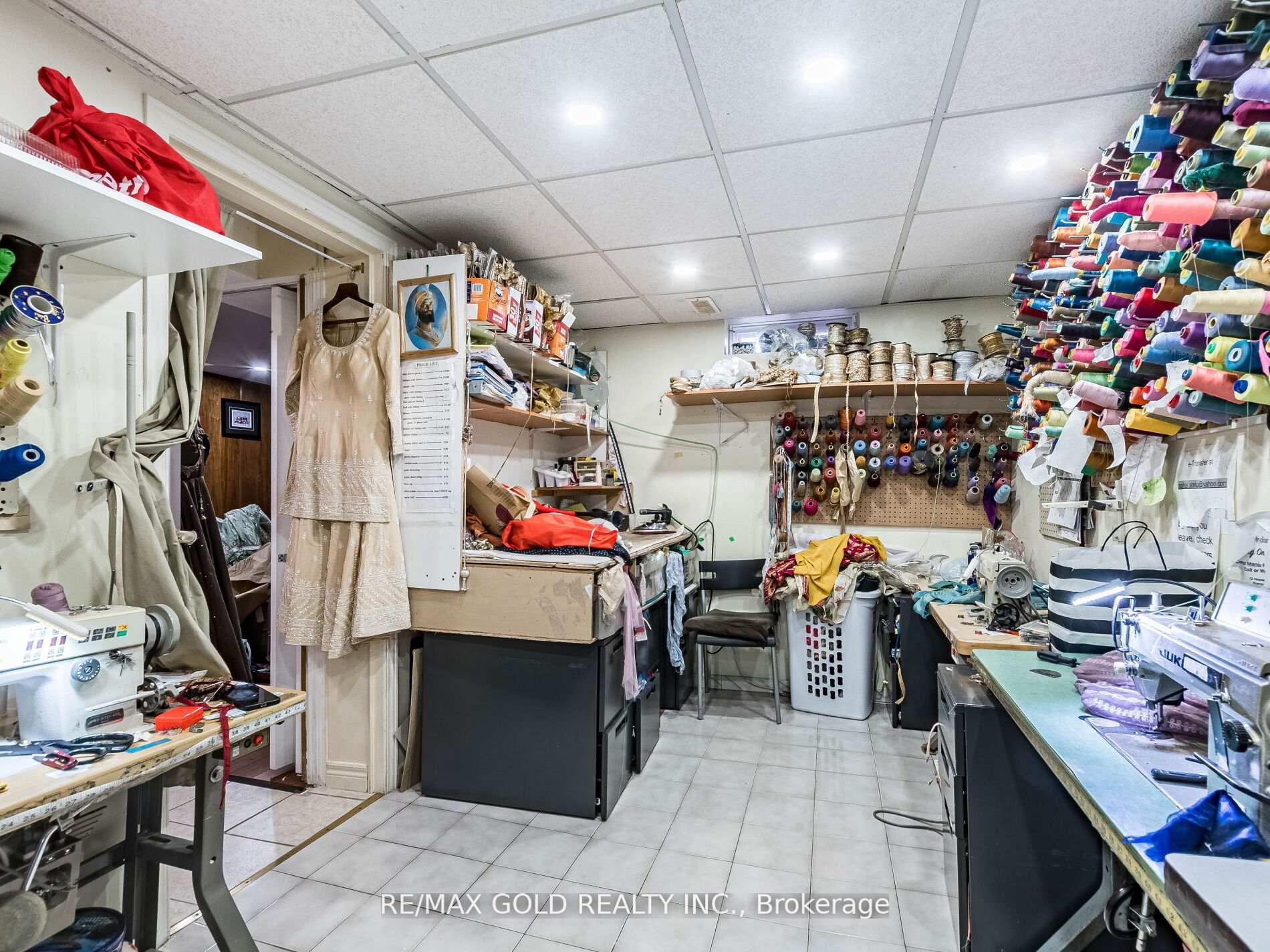 Photo 43 of 14 Kentucky Drive, Brampton, Fletcher's Creek South — HOMEH