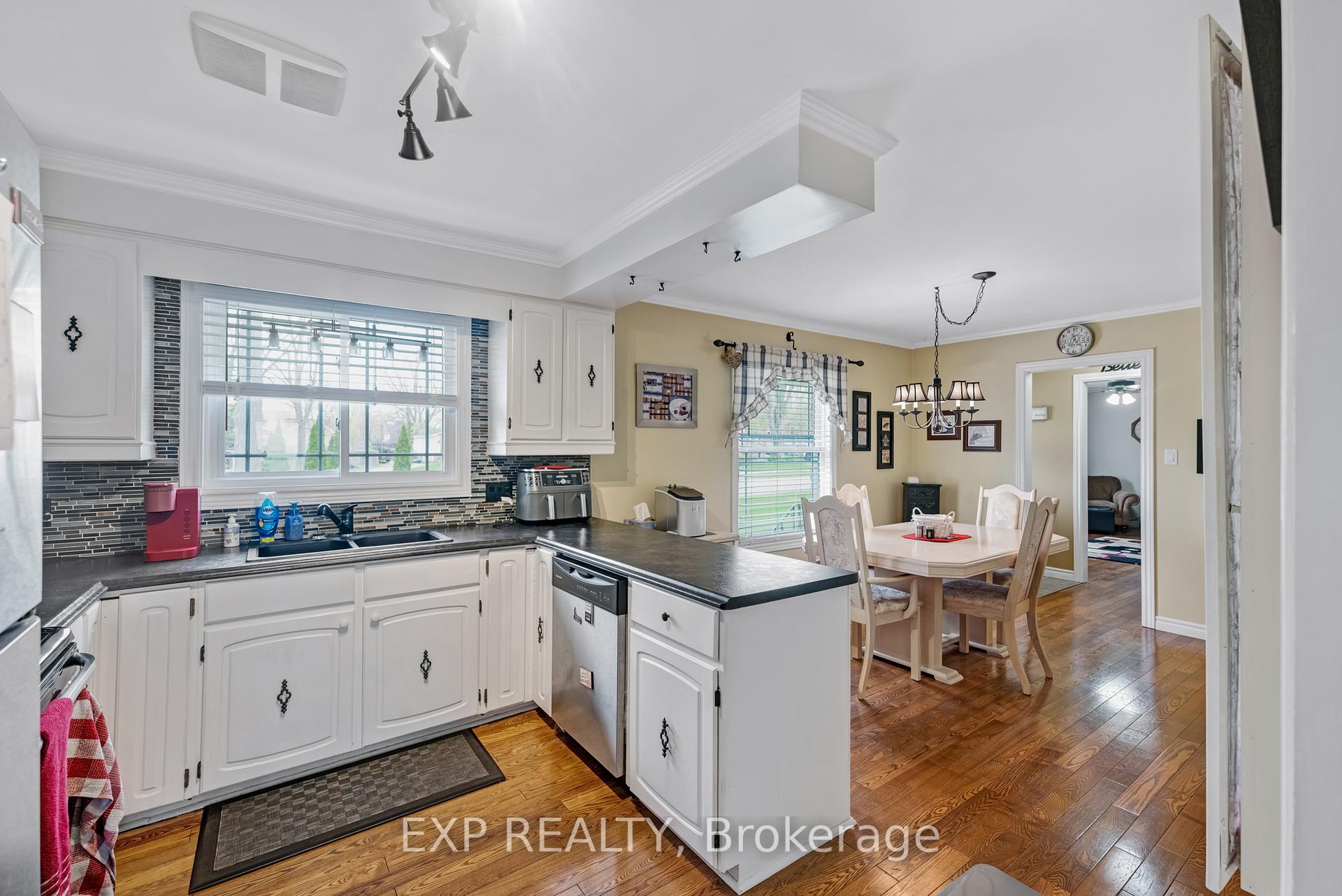 Photo 12 of 7 Queen Street, Brock, Cannington — HOMEH