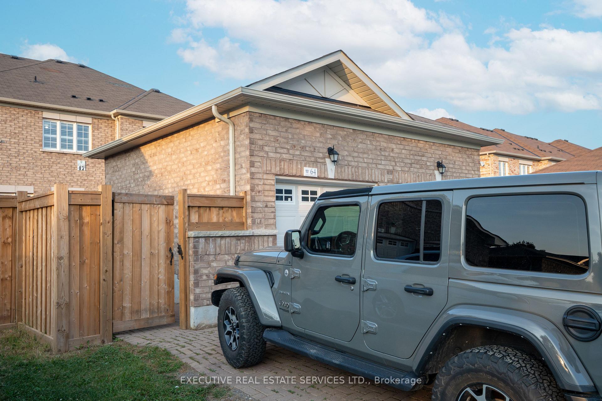 Photo 31 of 64 Hatton Court, Brampton, Credit Valley — HOMEH