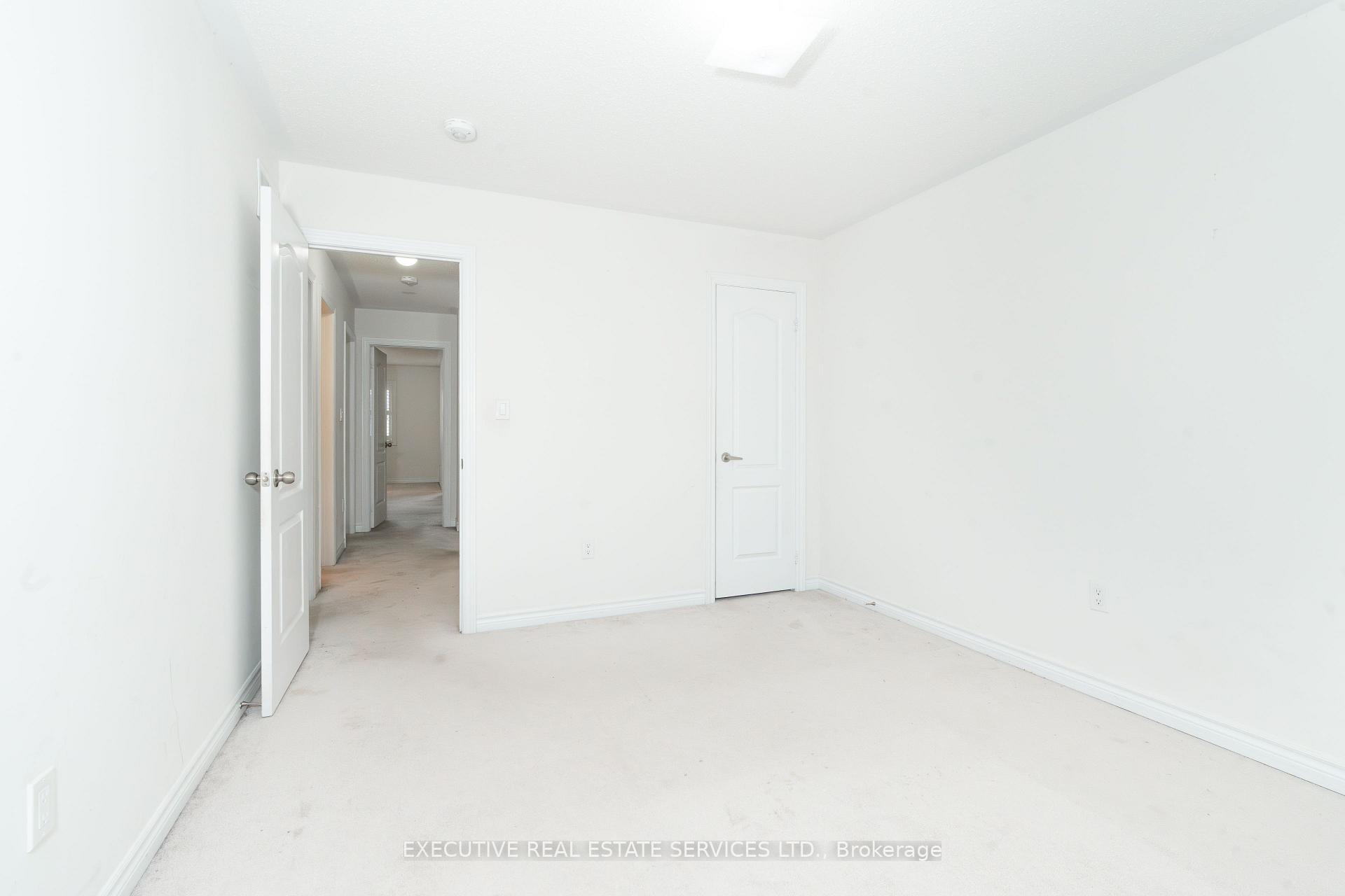 Photo 34 of 64 Hatton Court, Brampton, Credit Valley — HOMEH