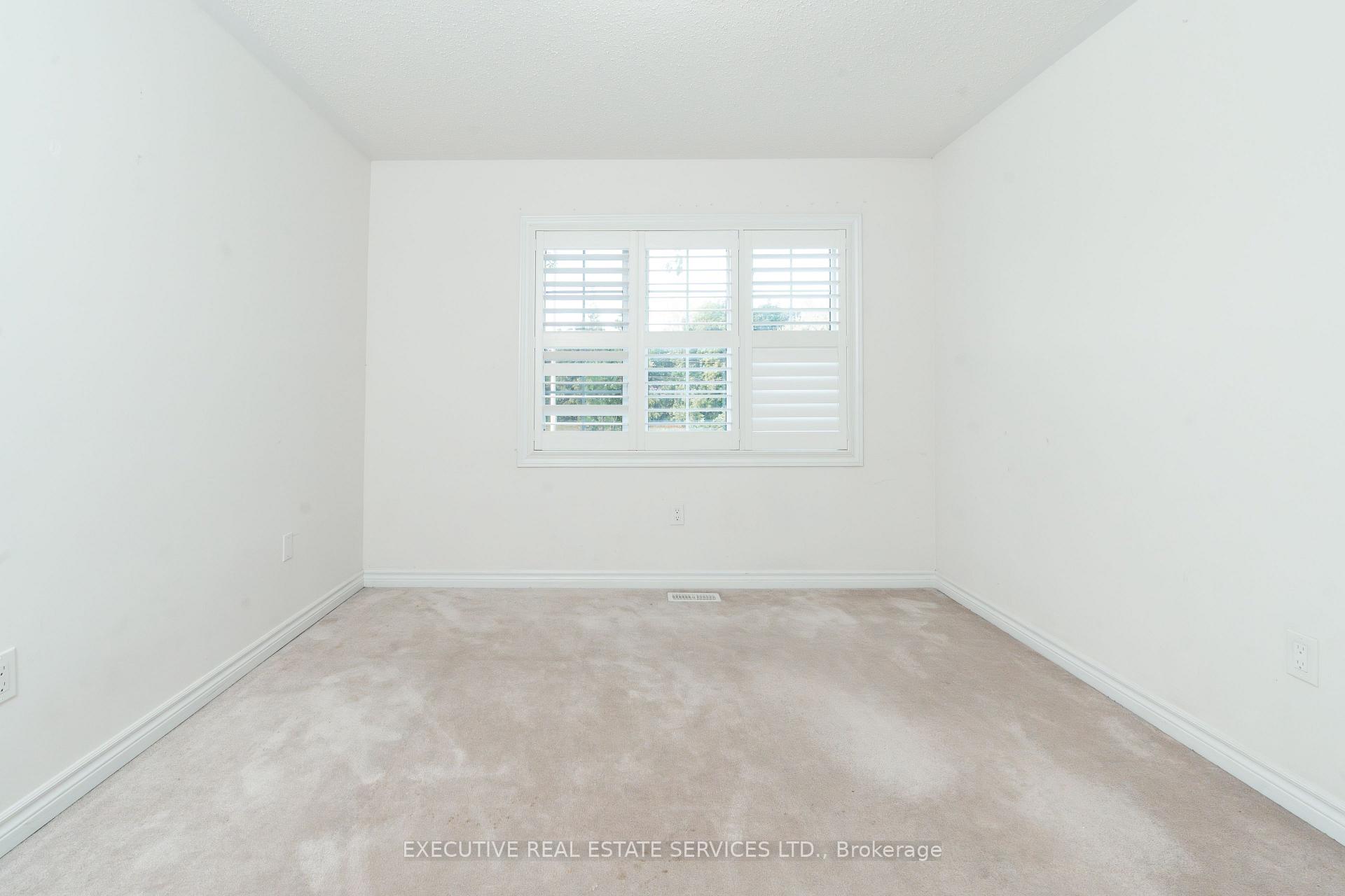Photo 37 of 64 Hatton Court, Brampton, Credit Valley — HOMEH