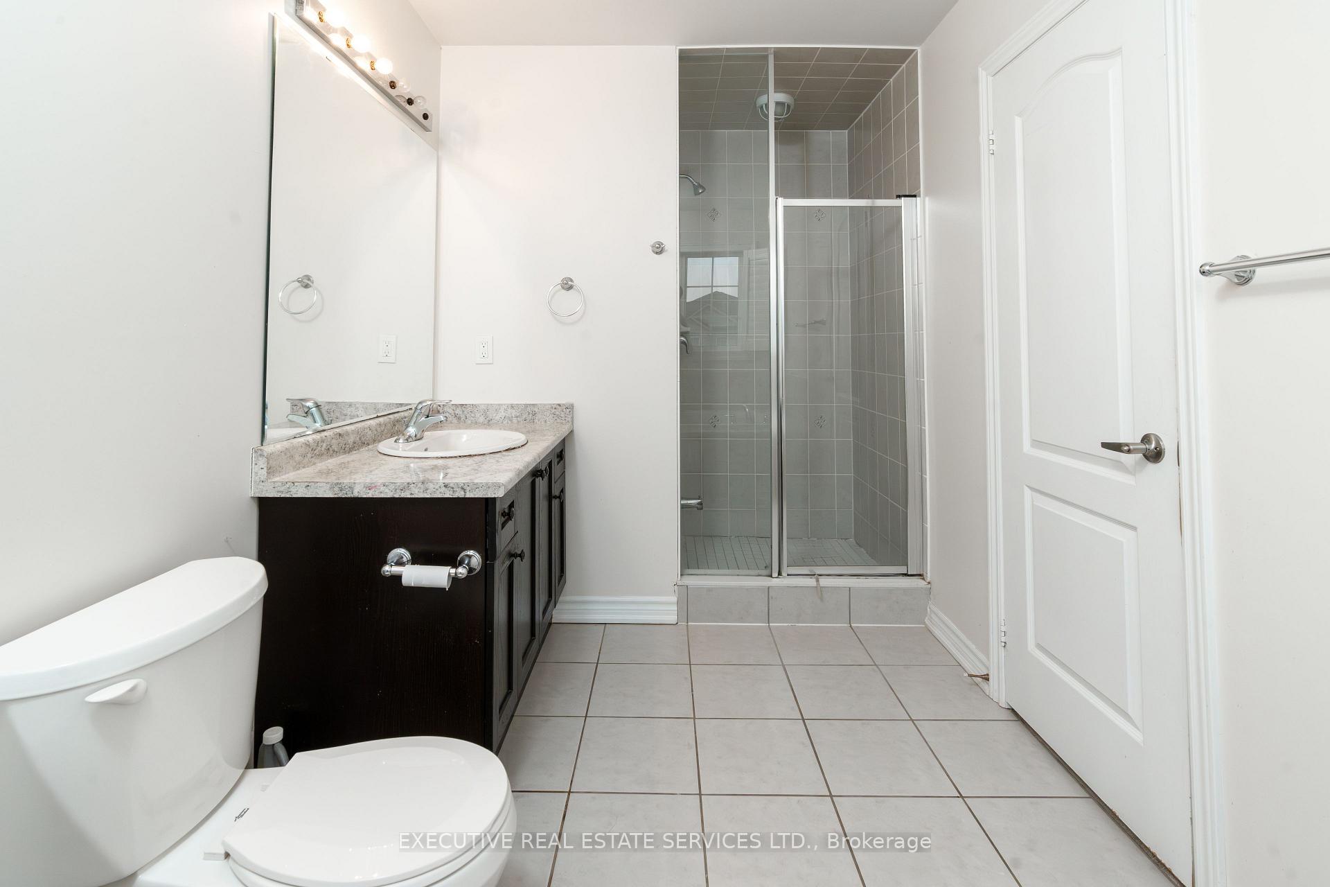 Photo 48 of 64 Hatton Court, Brampton, Credit Valley — HOMEH