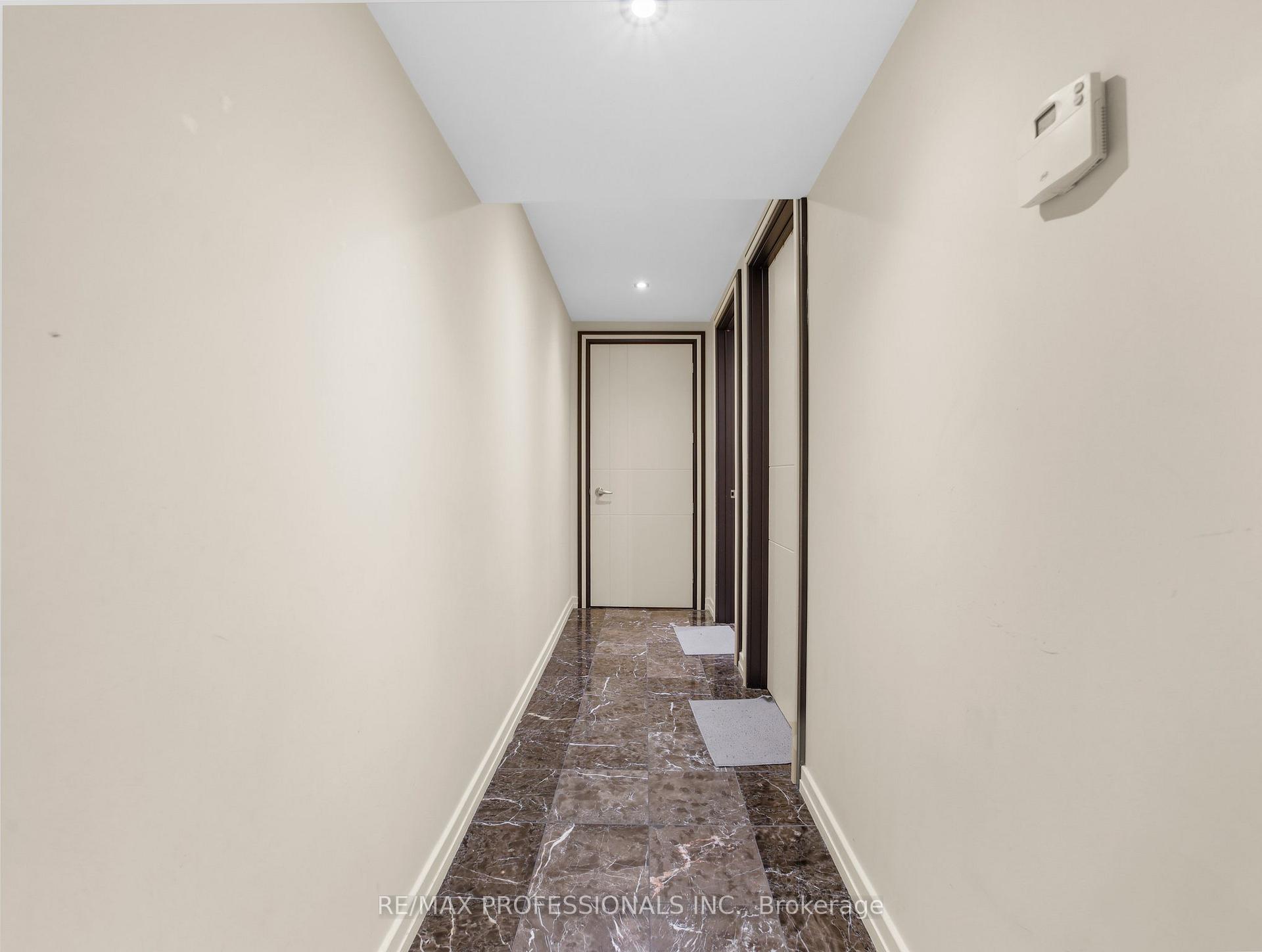 Photo 10 of 41 Elliott Avenue, Hamilton, Huntington — HOMEH