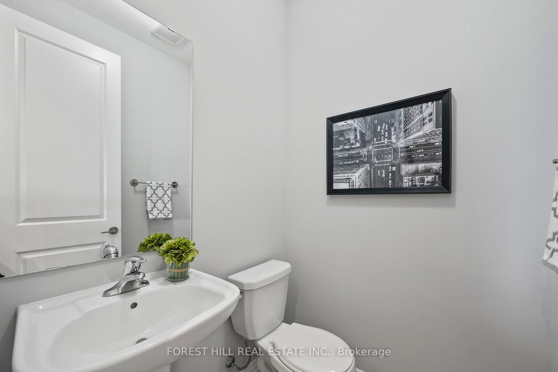 Photo 8 of 222 Golden Trail, Vaughan, Patterson — HOMEH