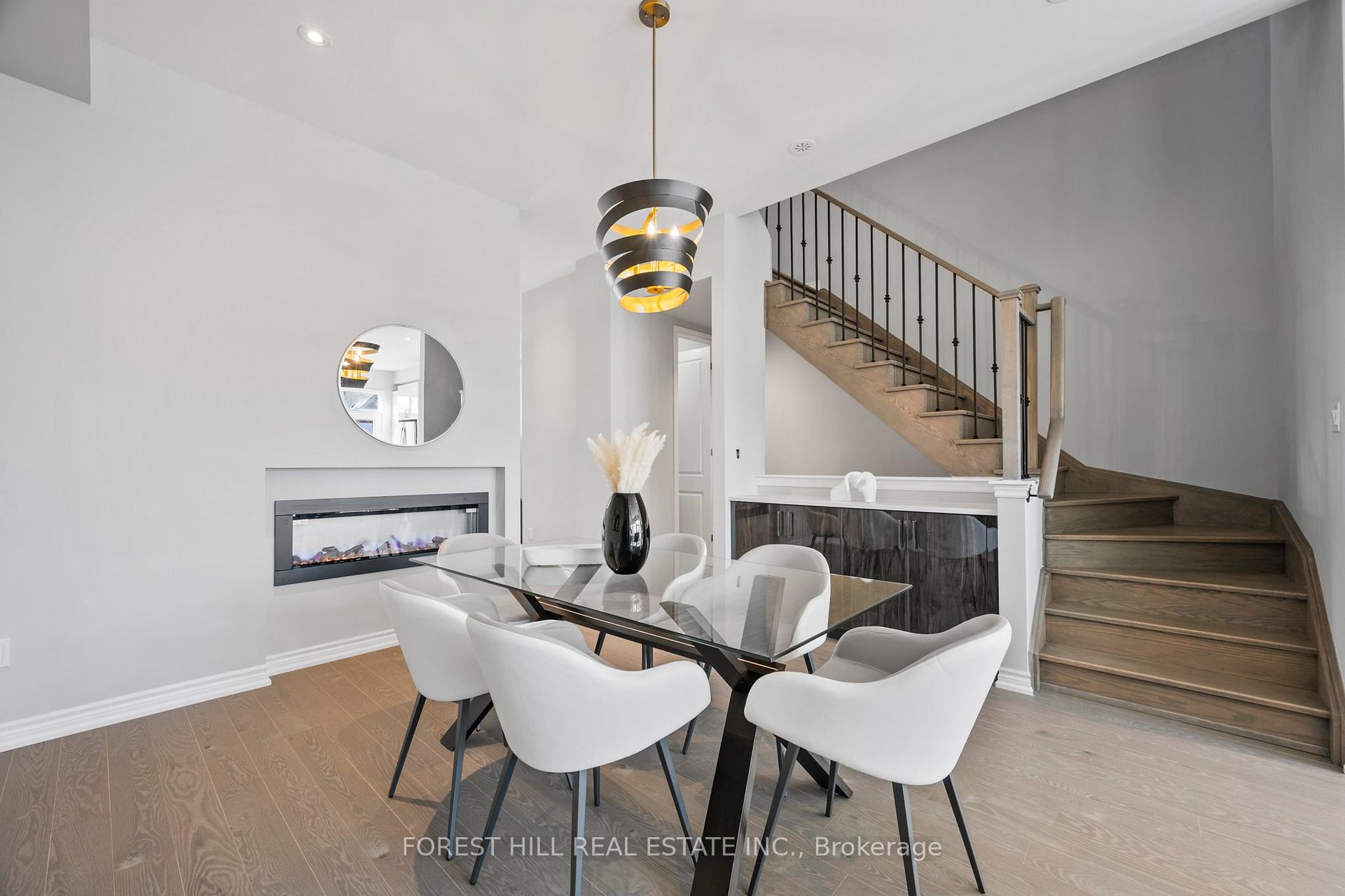 Photo 15 of 222 Golden Trail, Vaughan, Patterson — HOMEH