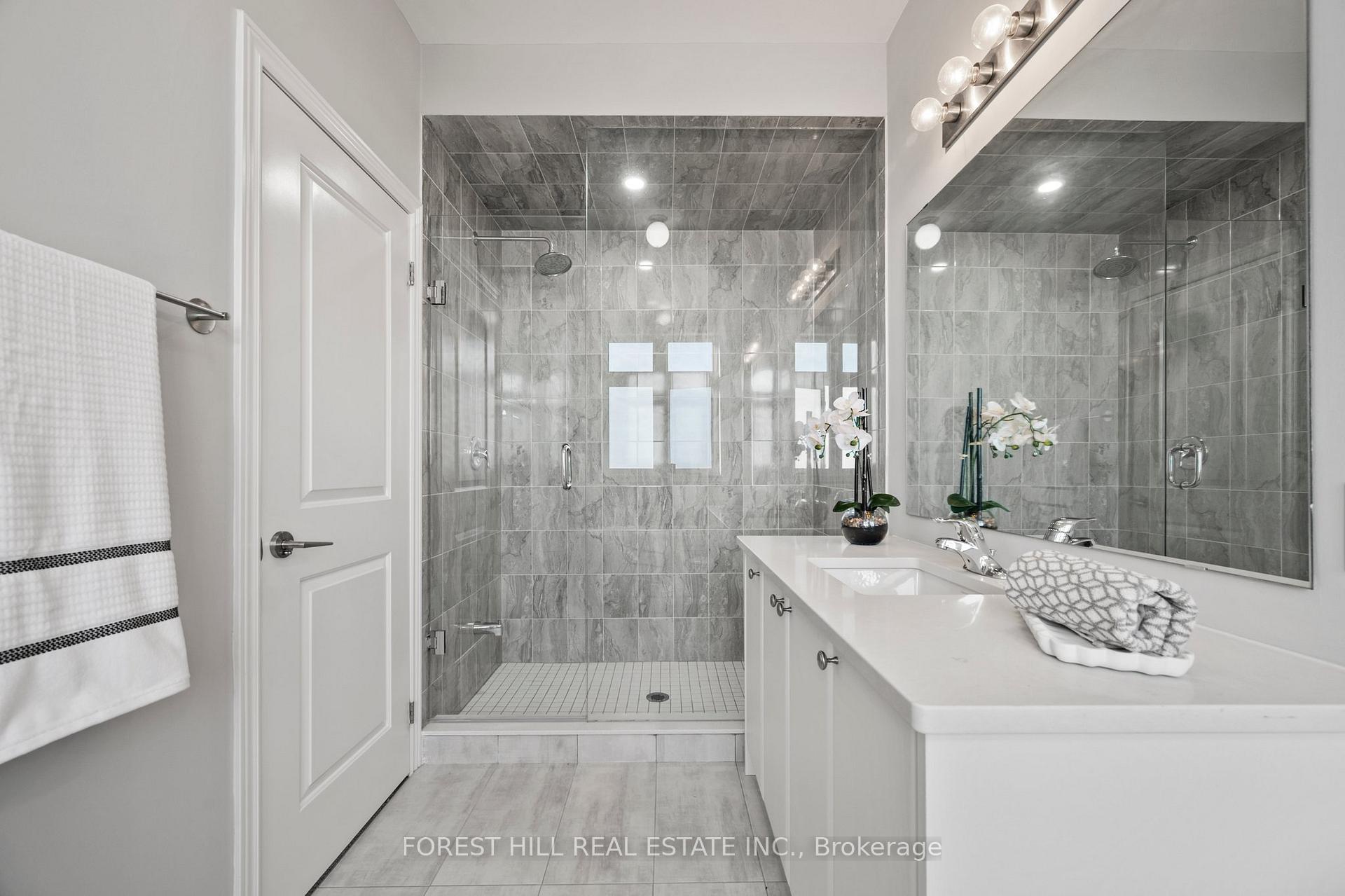 Photo 36 of 222 Golden Trail, Vaughan, Patterson — HOMEH