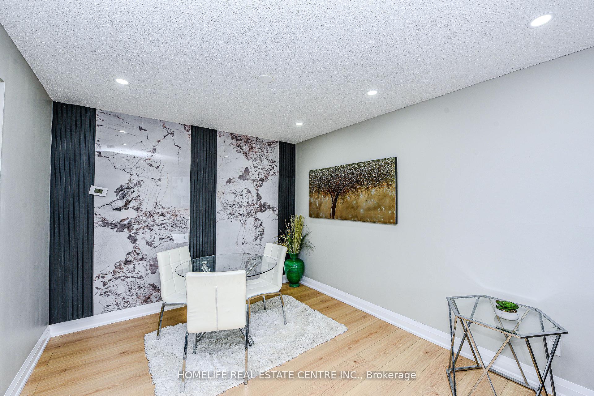 Photo 4 of 37 Newlyn Crescent, Brampton, Brampton North — HOMEH