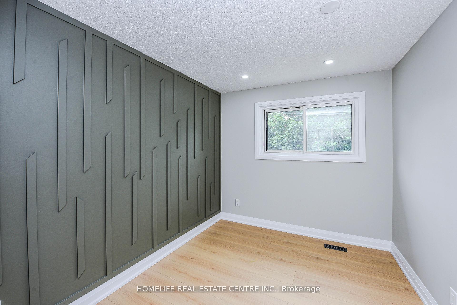 Photo 7 of 37 Newlyn Crescent, Brampton, Brampton North — HOMEH
