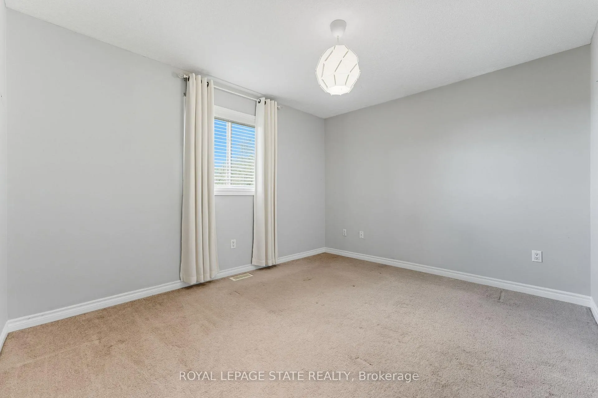 Photo 26 of 23 kellogg Avenue, Hamilton, Villages of Glancaster — HOMEH