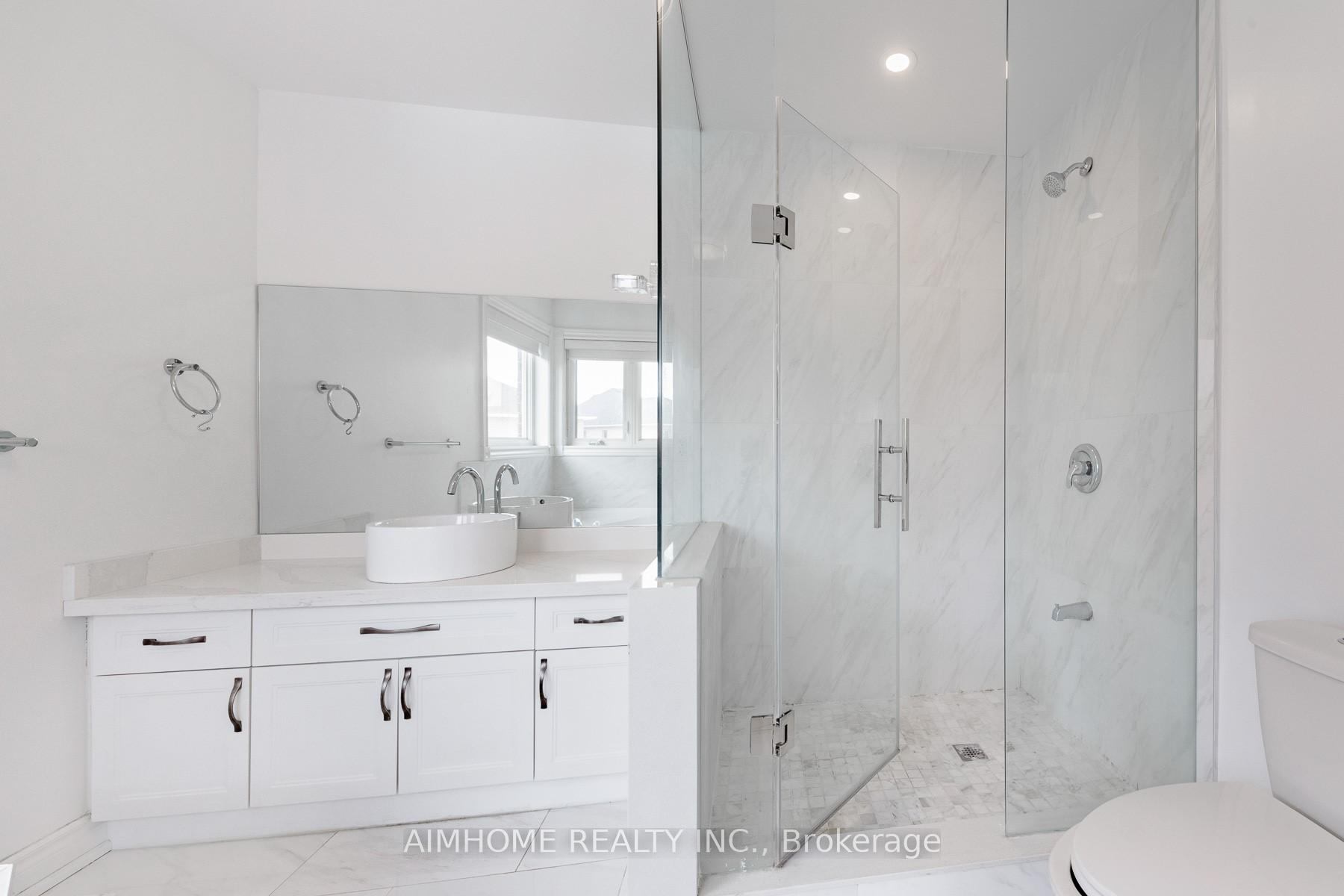 Photo 15 of 80 Purcell Crescent, Vaughan, Maple — HOMEH