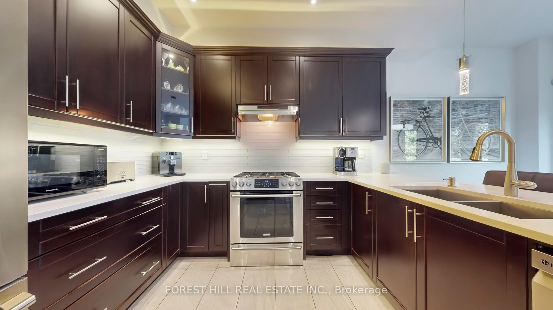 Photo 8 of 167 Rising Hill Ridge, Brampton, Bram West — HOMEH