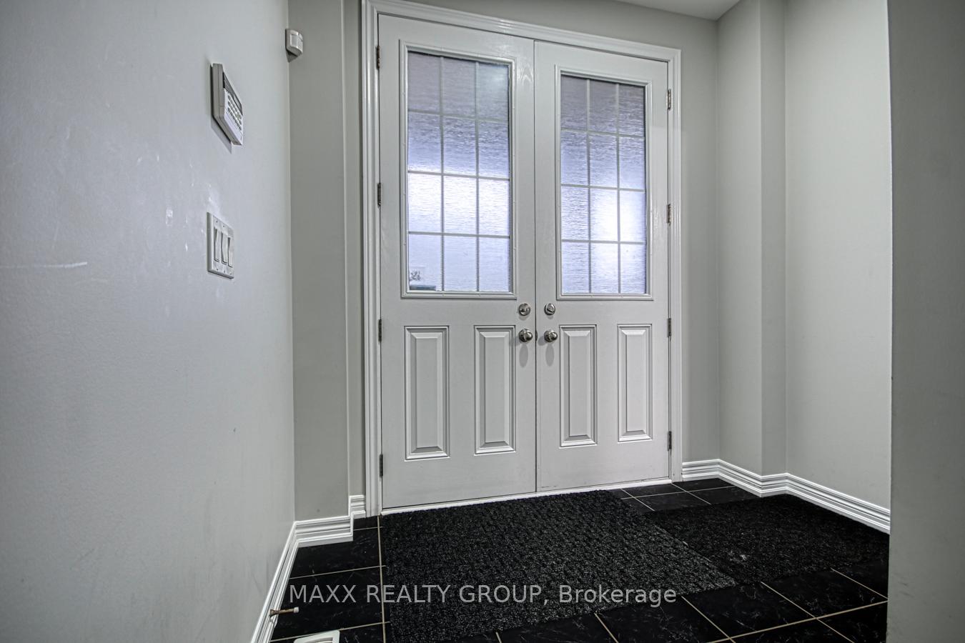 Photo 6 of 67 Aldersgate Drive, Brampton, Northwest Brampton — HOMEH