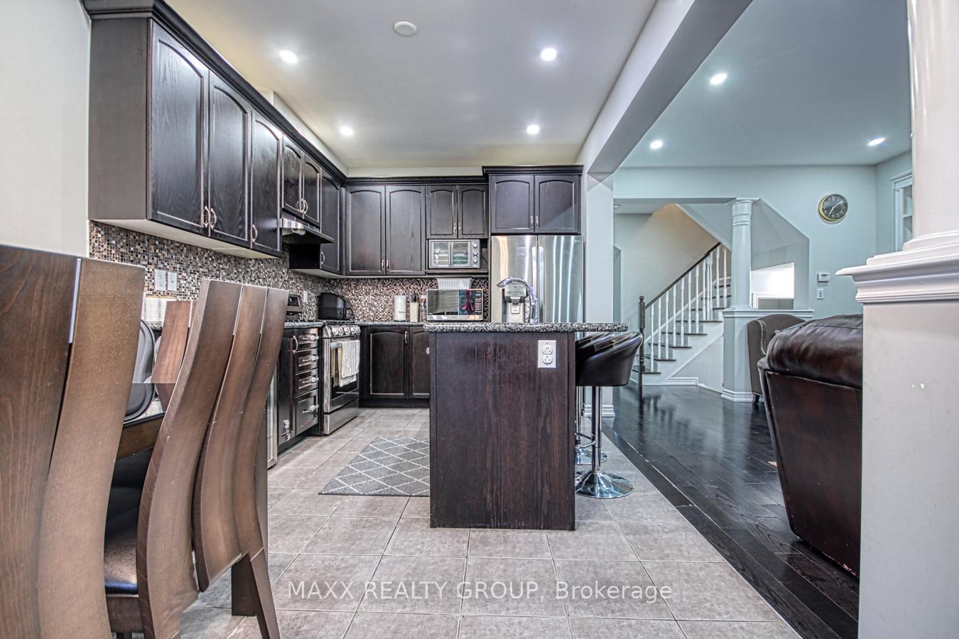 Photo 14 of 67 Aldersgate Drive, Brampton, Northwest Brampton — HOMEH
